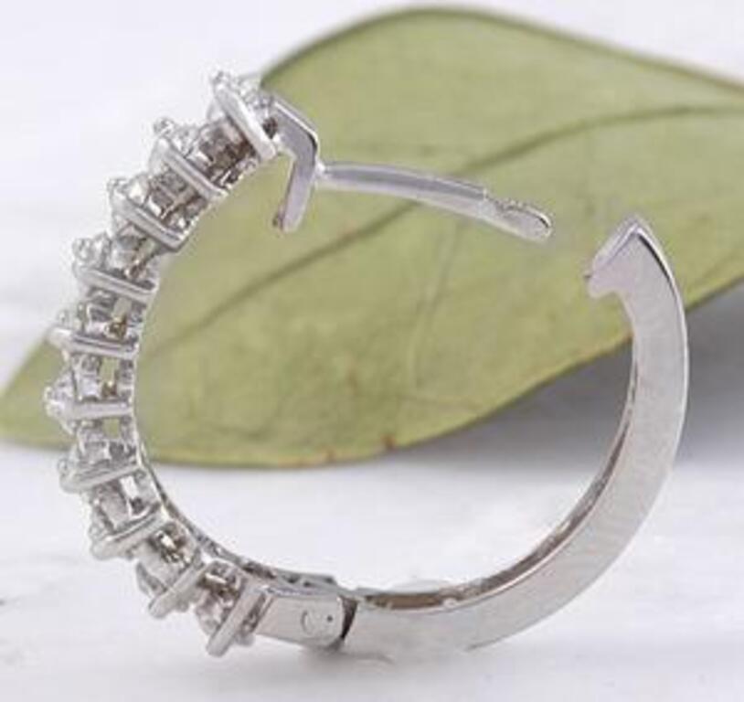 Magnifiques boucles d'oreilles huggies en or blanc massif 14 carats avec diamants naturels de 1,25 carat Neuf - En vente à Los Angeles, CA