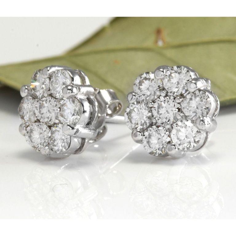 Exquisite 1.25 Carats Natural VS Diamond 14K Solid White Gold Stud Earrings

Amazing looking piece!

Total Natural Round Cut Diamonds Weight: 1.25 Carats (both earrings) SI1-SI2 / G-H

Diameter of the Earring is: 9mm

Total Earrings Weight is: 2.6