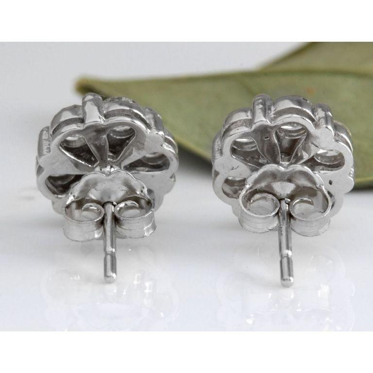 Exquisite 1.25 Carat Natural VS Diamond 14 Karat Solid White Gold Stud Earrings In New Condition For Sale In Los Angeles, CA