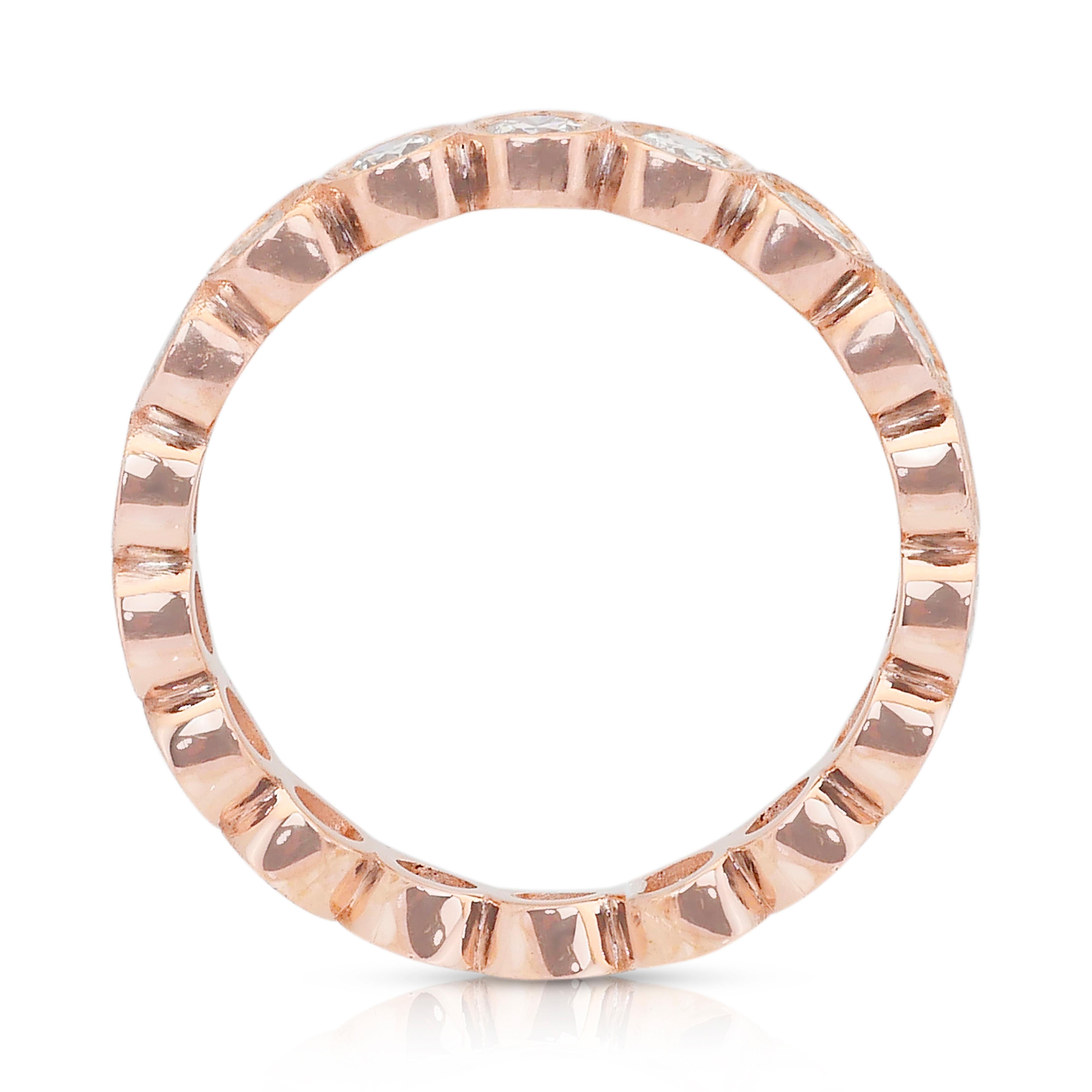 Squisito anello di eternità con 1,26 carati di diamanti in oro rosa 18 carati - certificato IGI in vendita 3