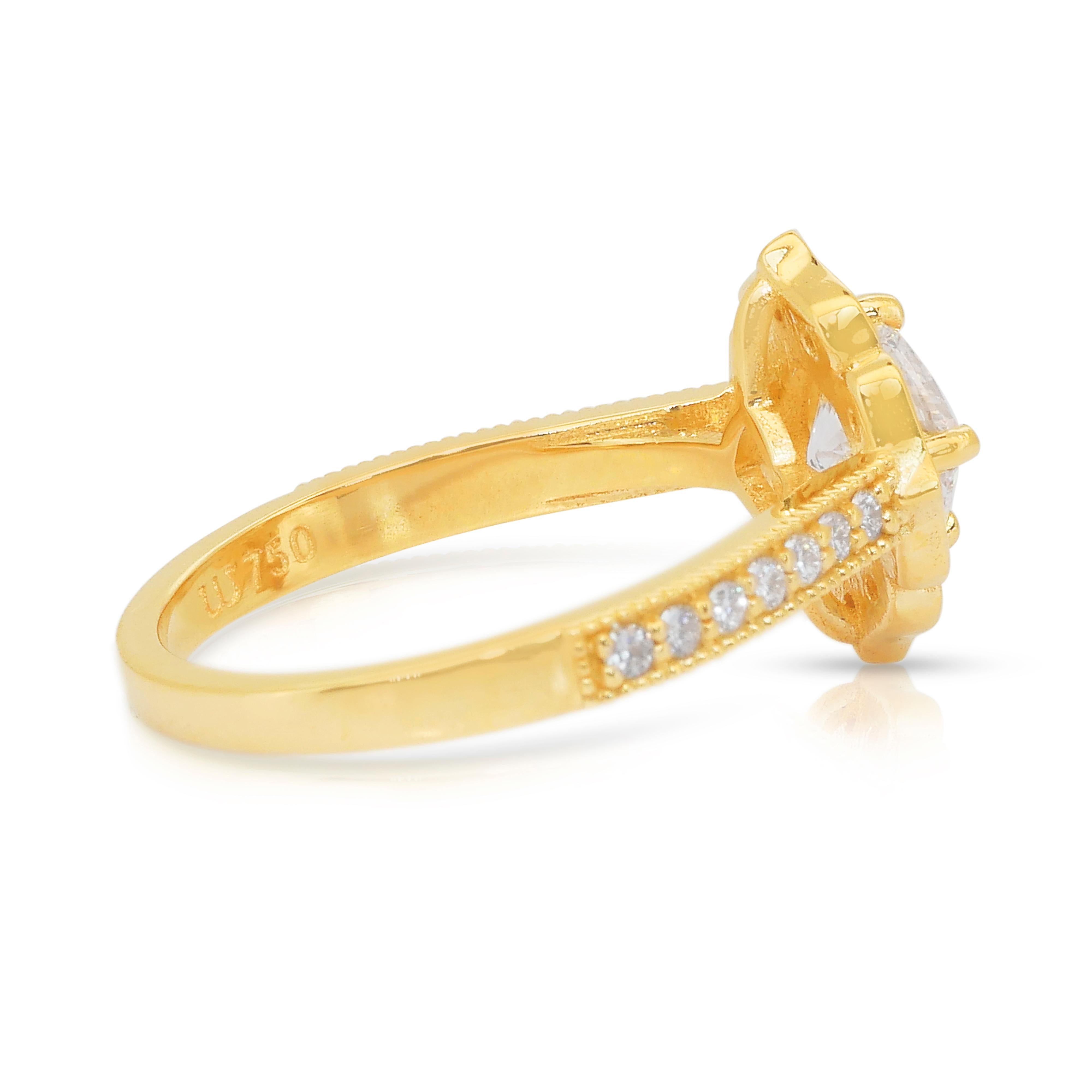 Bague exquise en or jaune 18k avec halo de diamants de 1,31ct - certifiée IGI Neuf - En vente à רמת גן, IL