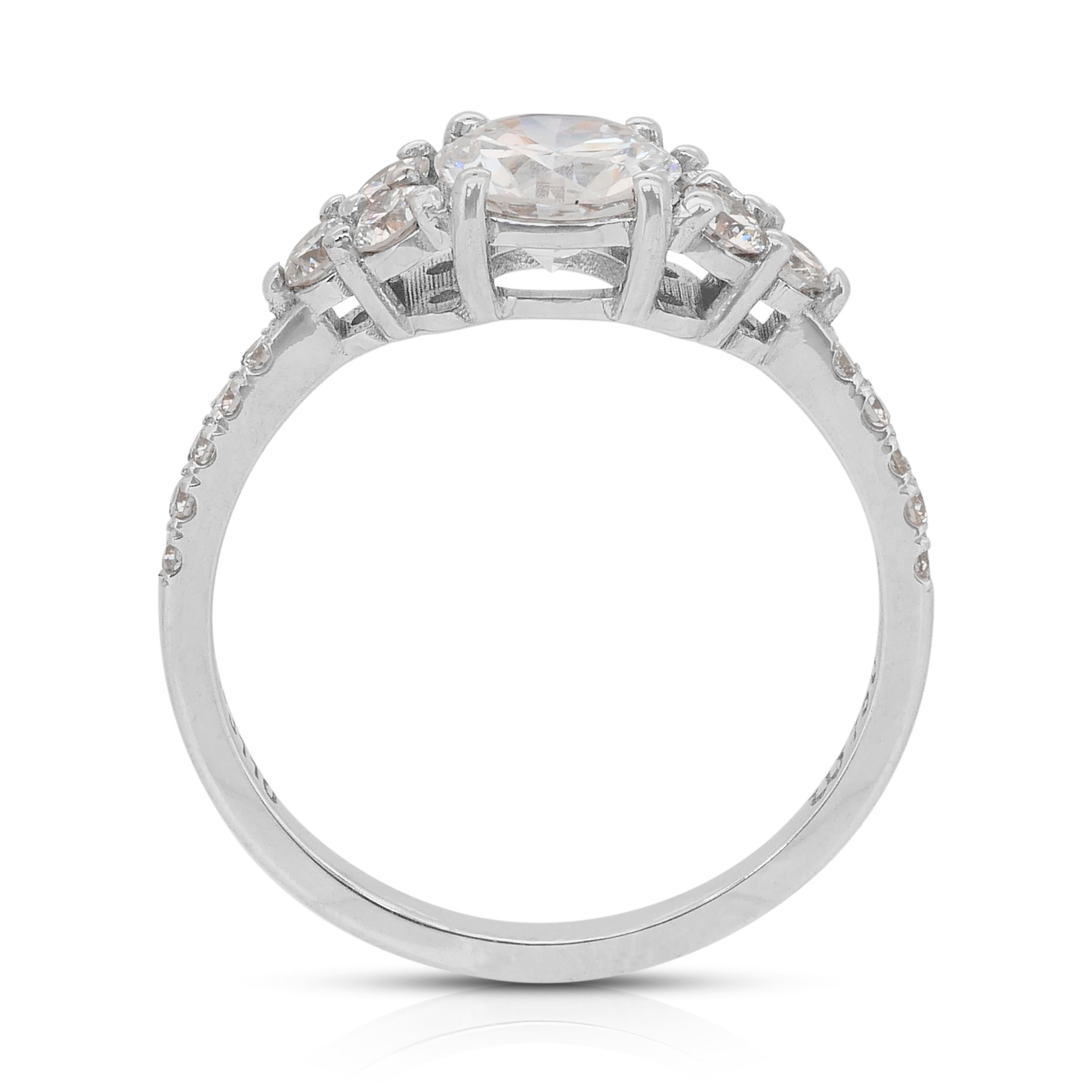 Squisito anello con pavé di diamanti da 1,38 carati in oro bianco 18 carati - certificato IGI in vendita 3