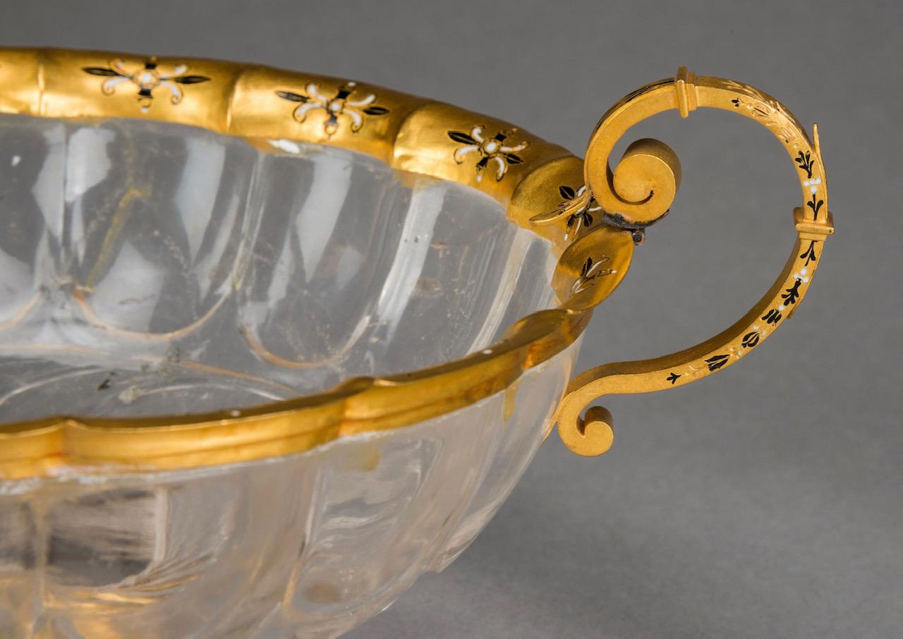 italien Exquise coupe en cristal de roche et or du 13e siècle en superbe état en vente