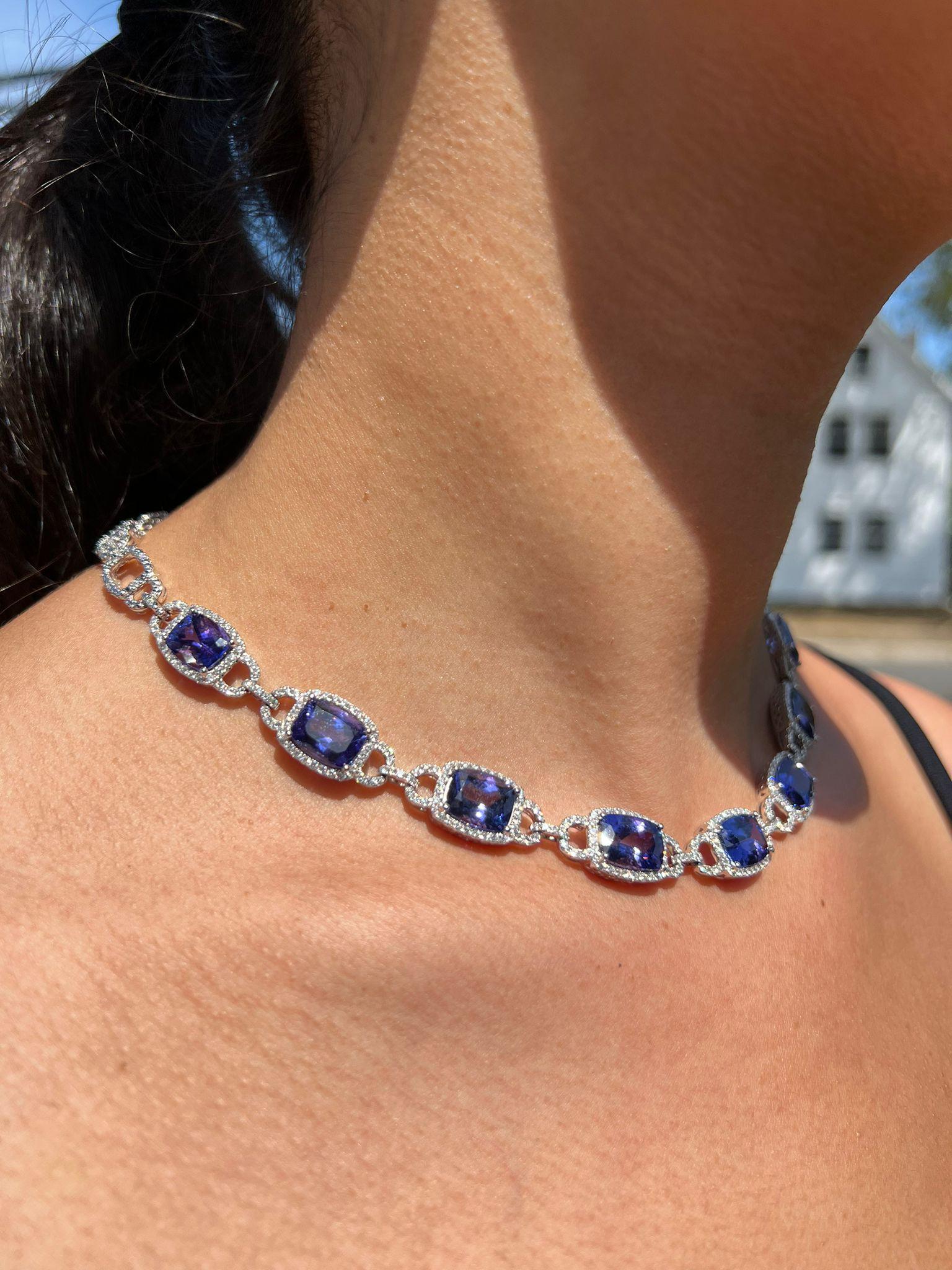 Exquisite 14 Karat White Gold Cushion Tanzanite Necklace - Vivid AAA Quality For Sale 4
