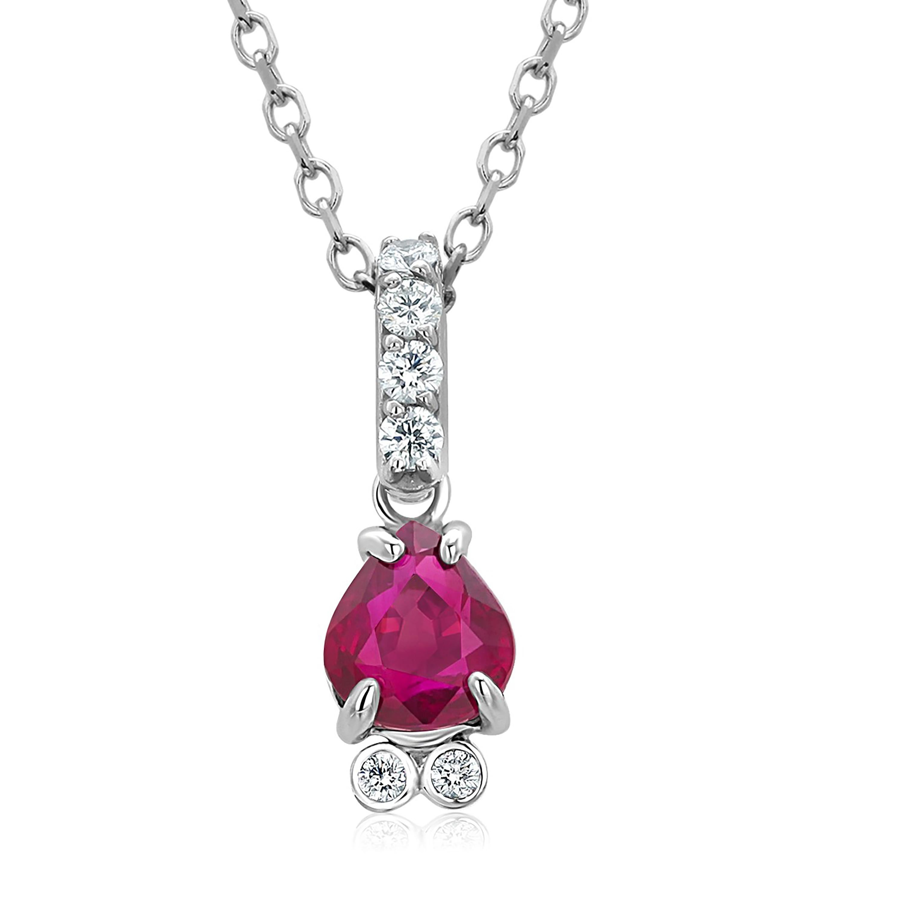 Exquisito Colgante Collar de Rubíes y Diamantes en Oro Blanco de 14 Kilates en venta 3