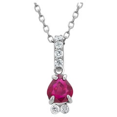 Exquisite Halskette mit Anhänger aus 14 Karat Weißgold mit Rubin und Diamanten