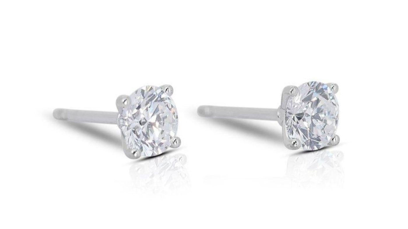 Exquisite 1.41ct Diamond Stud Earrings in 18K White Gold In New Condition For Sale In רמת גן, IL