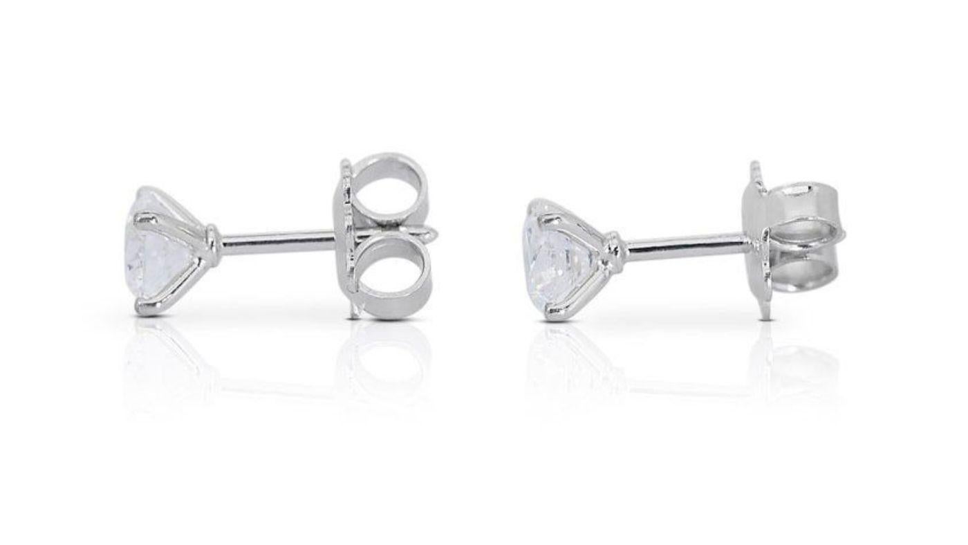 Exquisite 1.41ct Diamond Stud Earrings in 18K White Gold For Sale 2