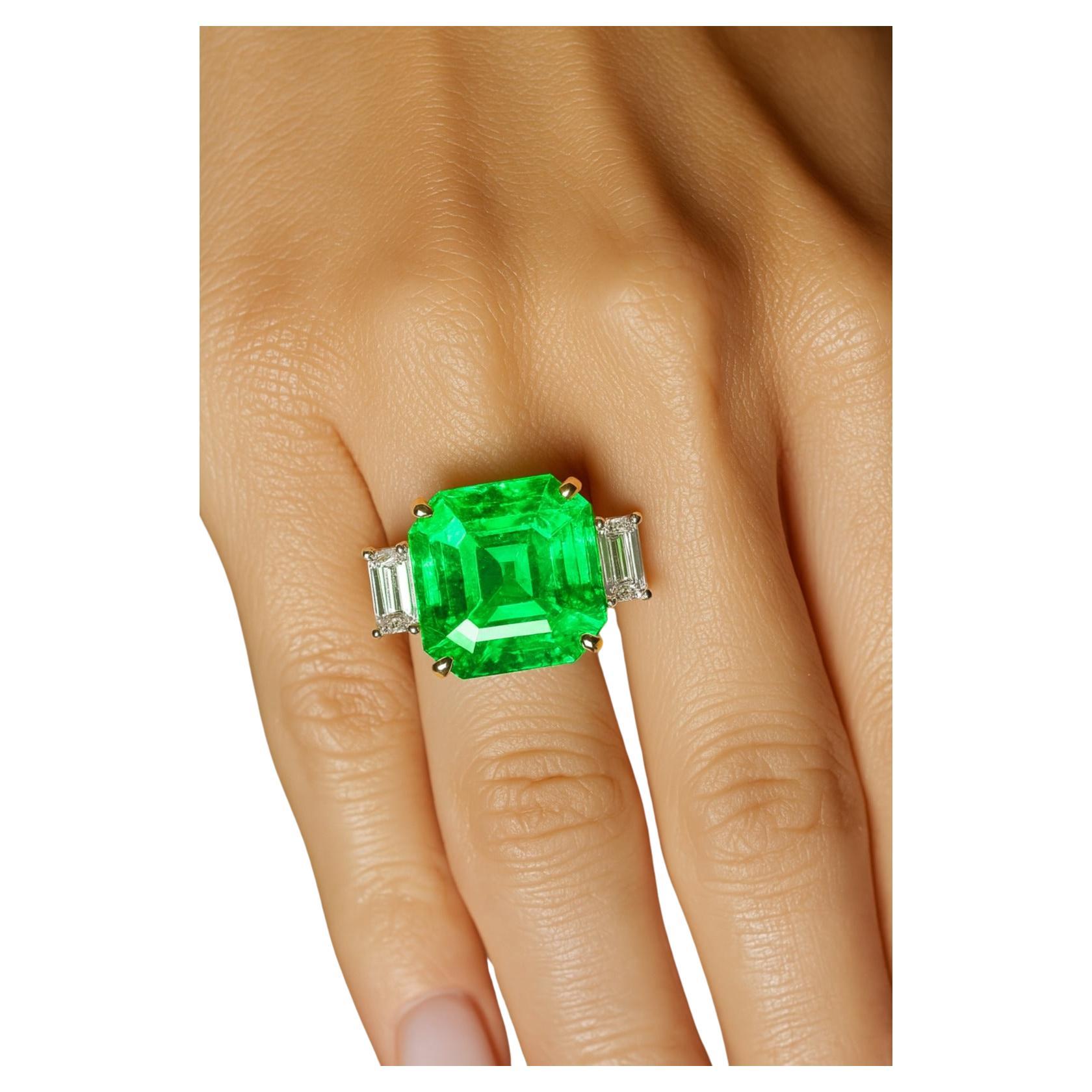 Contemporary Exquisite 14.49 Carat Colombian Emerald & Diamond Ring GIA Certified  18K White For Sale