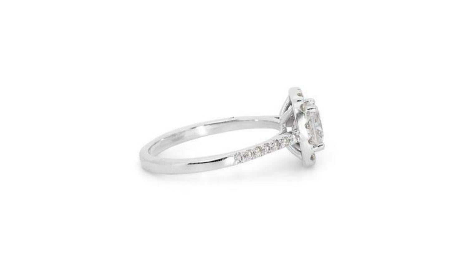 Exquisite 1.47ct Cushion Cut Diamond Ring set in 18K White Gold In New Condition For Sale In רמת גן, IL