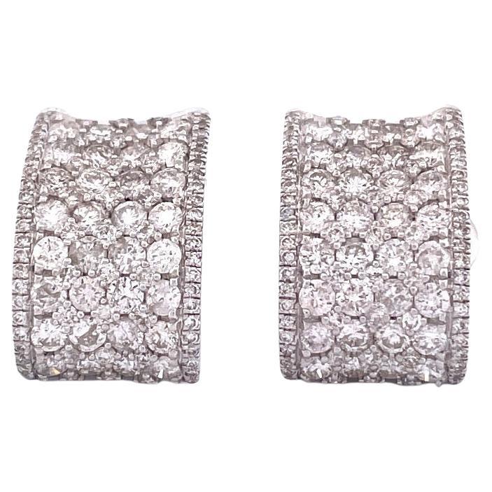 Exquisite 14k White Gold Diamond Earrings For Sale