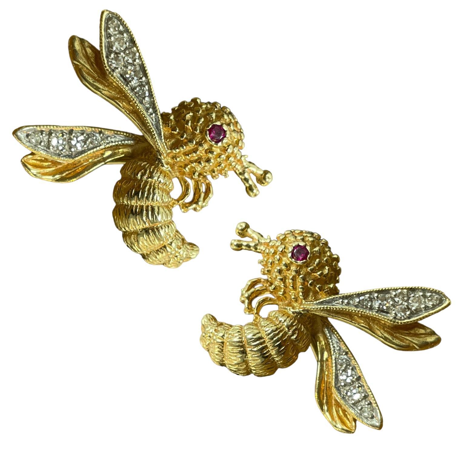 Exquisite 14K Yellow Gold Bumblebee Brooch with Ruby Eye and Natural Diamonds For Sale 1