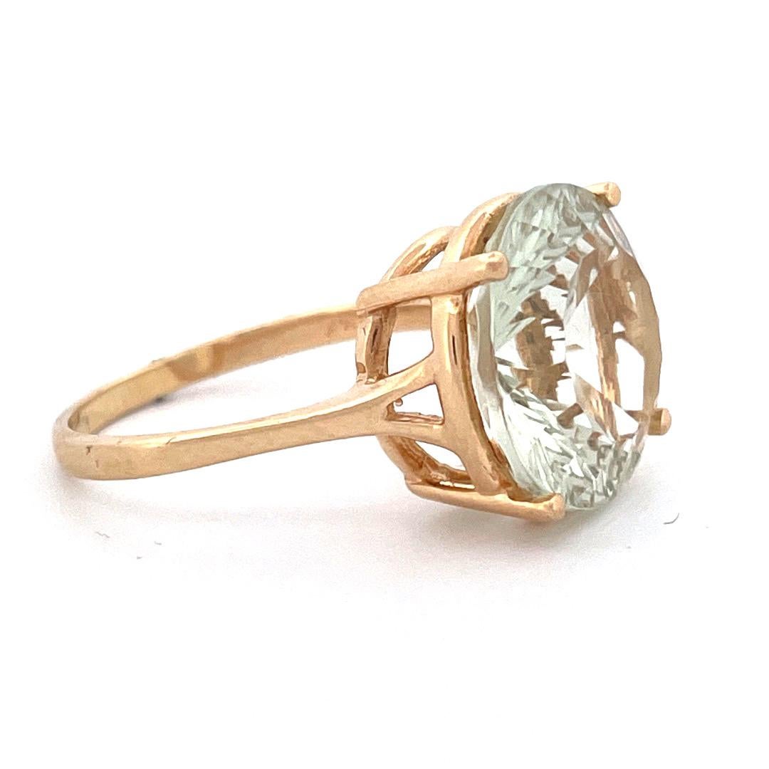 Modern Exquisite 14k Yellow Gold Green Tourmaline Ring For Sale