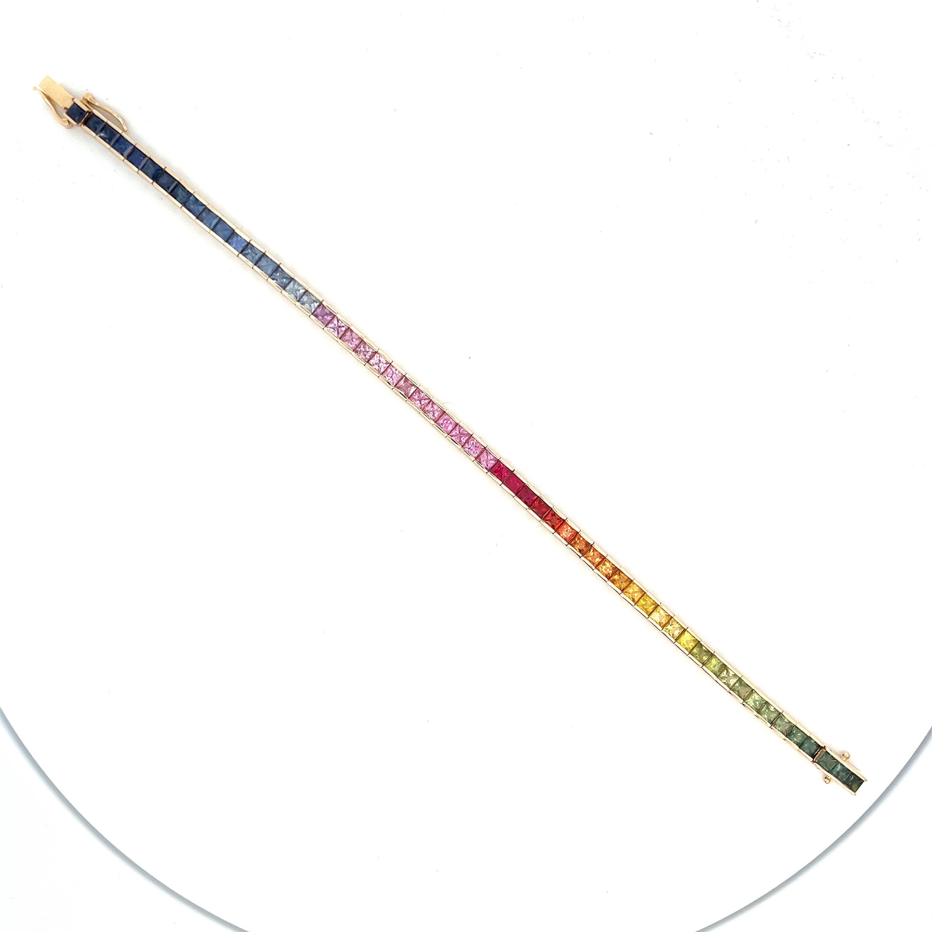 Bracelet exquis en or jaune 14 carats avec saphirs multicolores Unisexe en vente