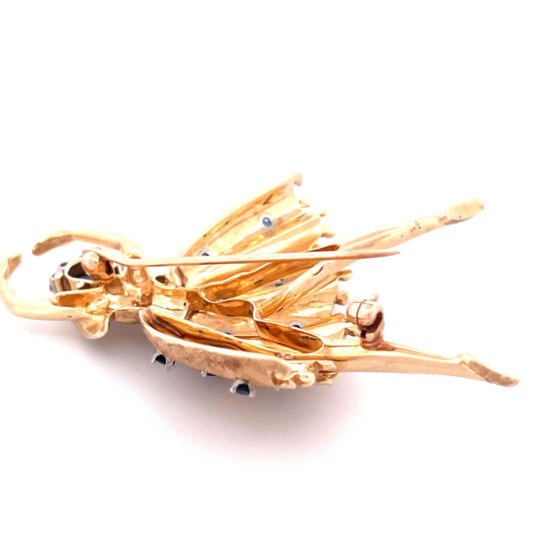 Exquisite 14karat Yellow Gold Sapphire Ballerina Brooch In New Condition In New York, NY