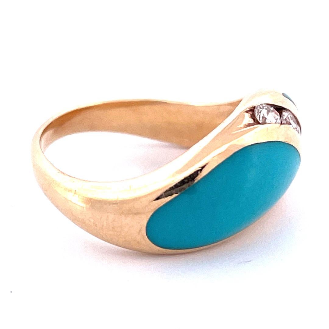 Retro Exquisite 14karat Yellow Gold Turquoise Diamond Ring For Sale