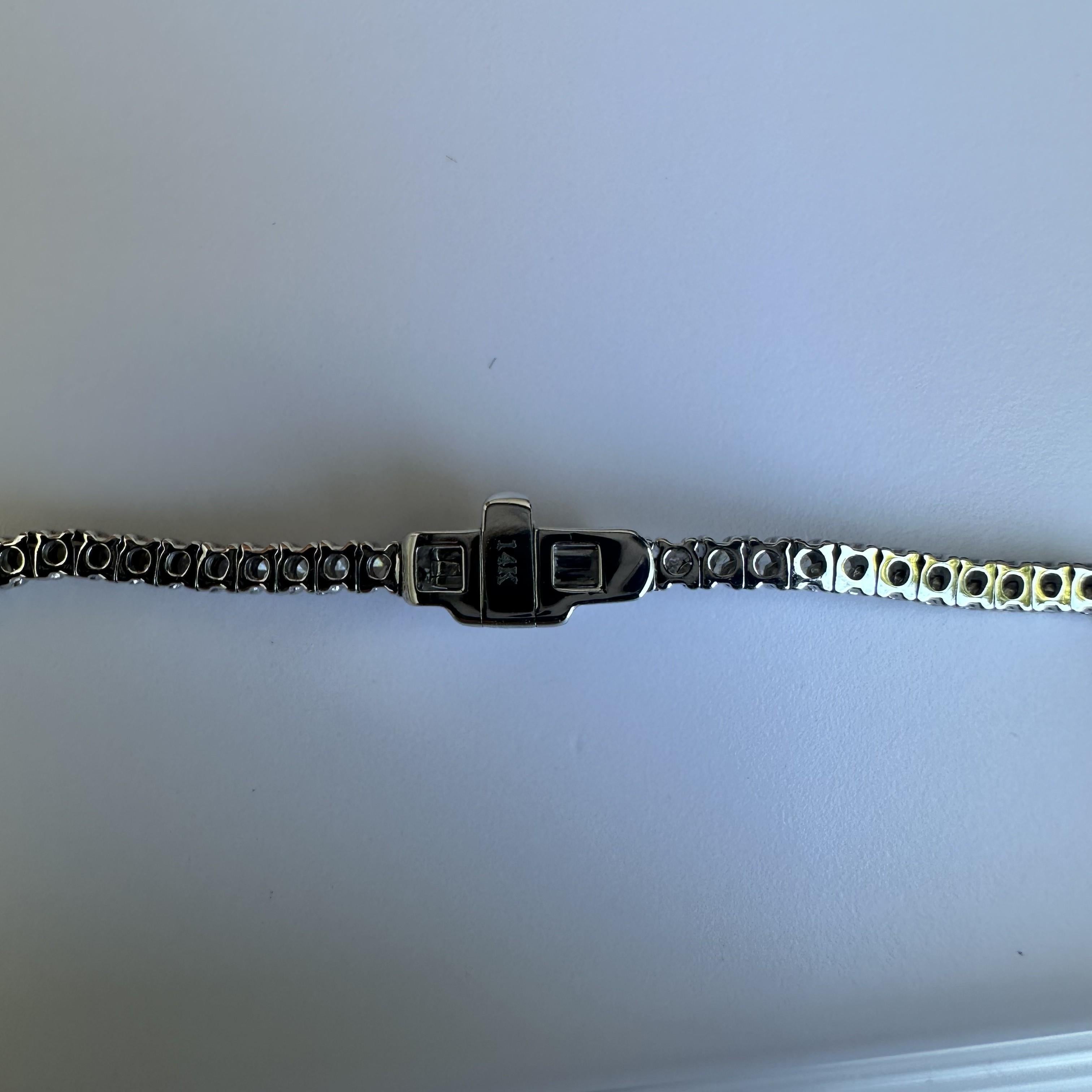 Exquisite 14kt White Gold 4.50ctw Natural Diamond Tennis Necklace - 16