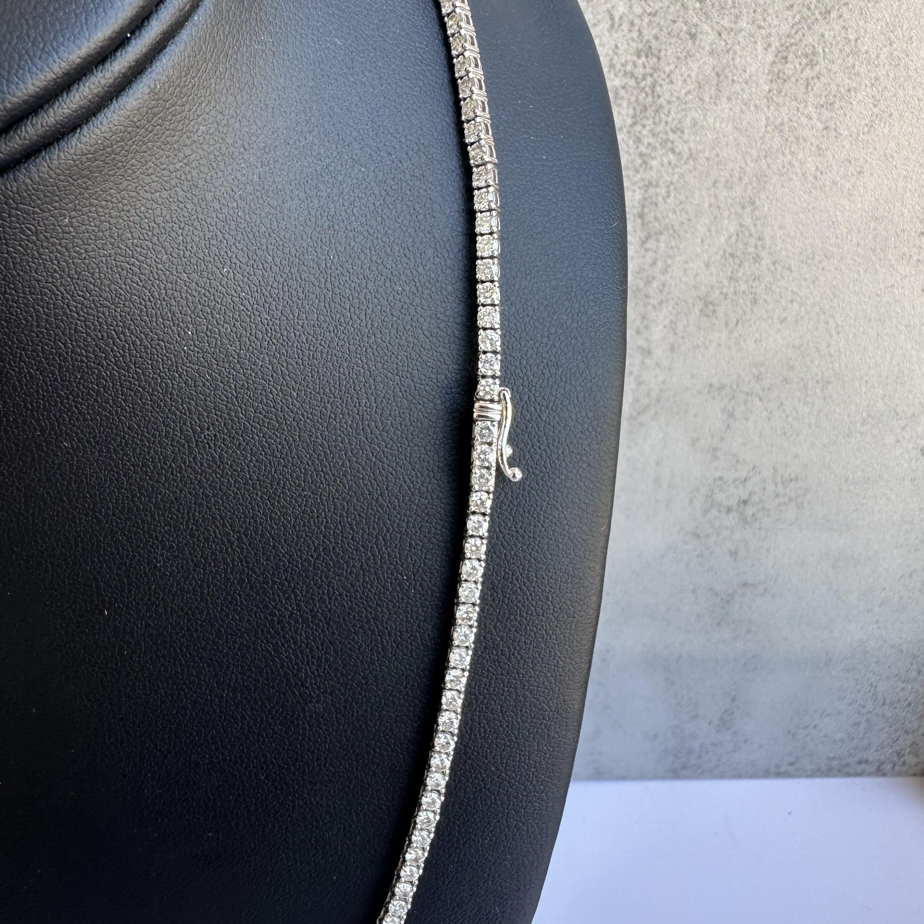 Contemporary Exquisite 14kt White Gold 9.00ctw Natural Diamond Tennis Necklace, 20