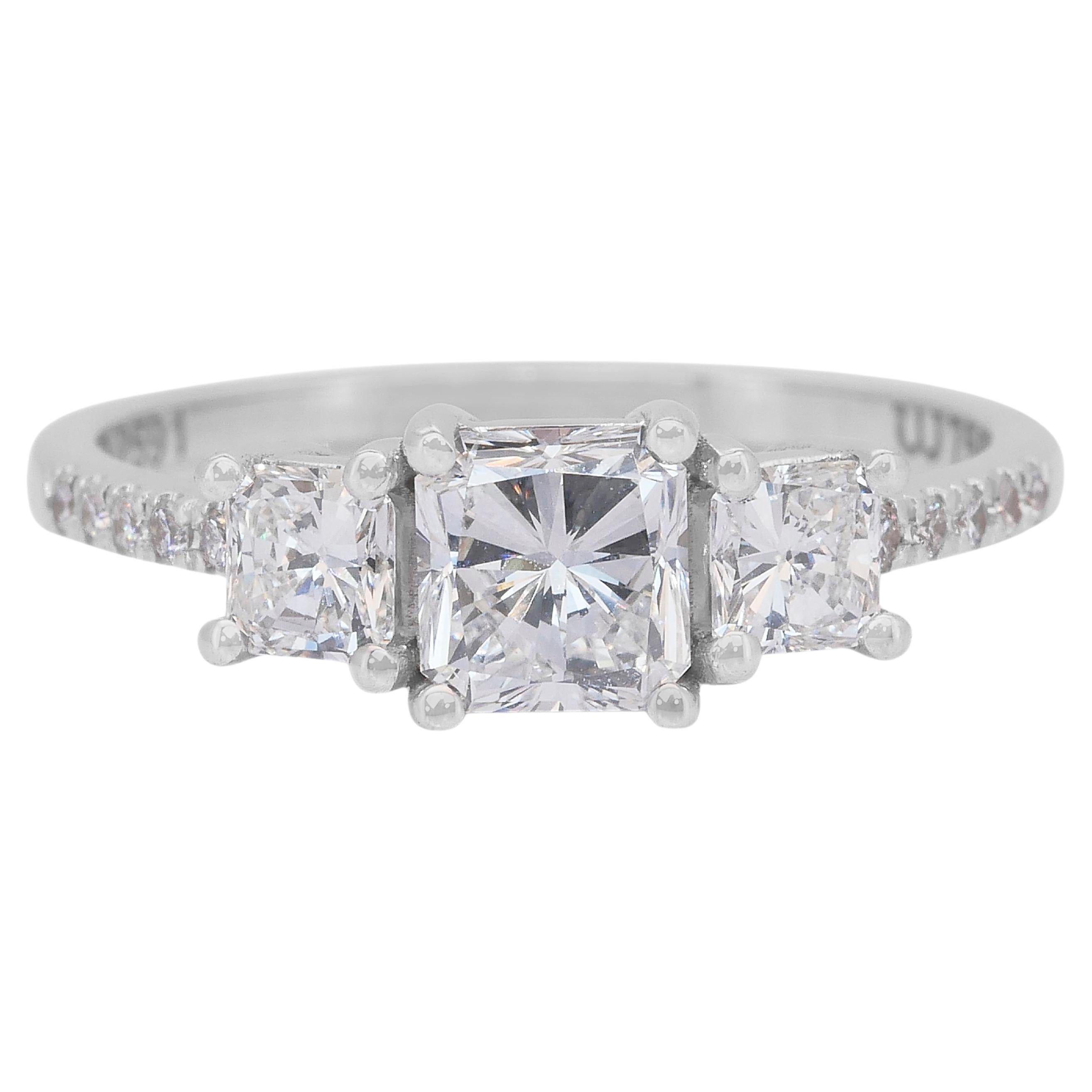 Exquisito Anillo de 3 Piedras de Diamantes de 1,53ct en Oro Blanco de 18k - Certificado IGI