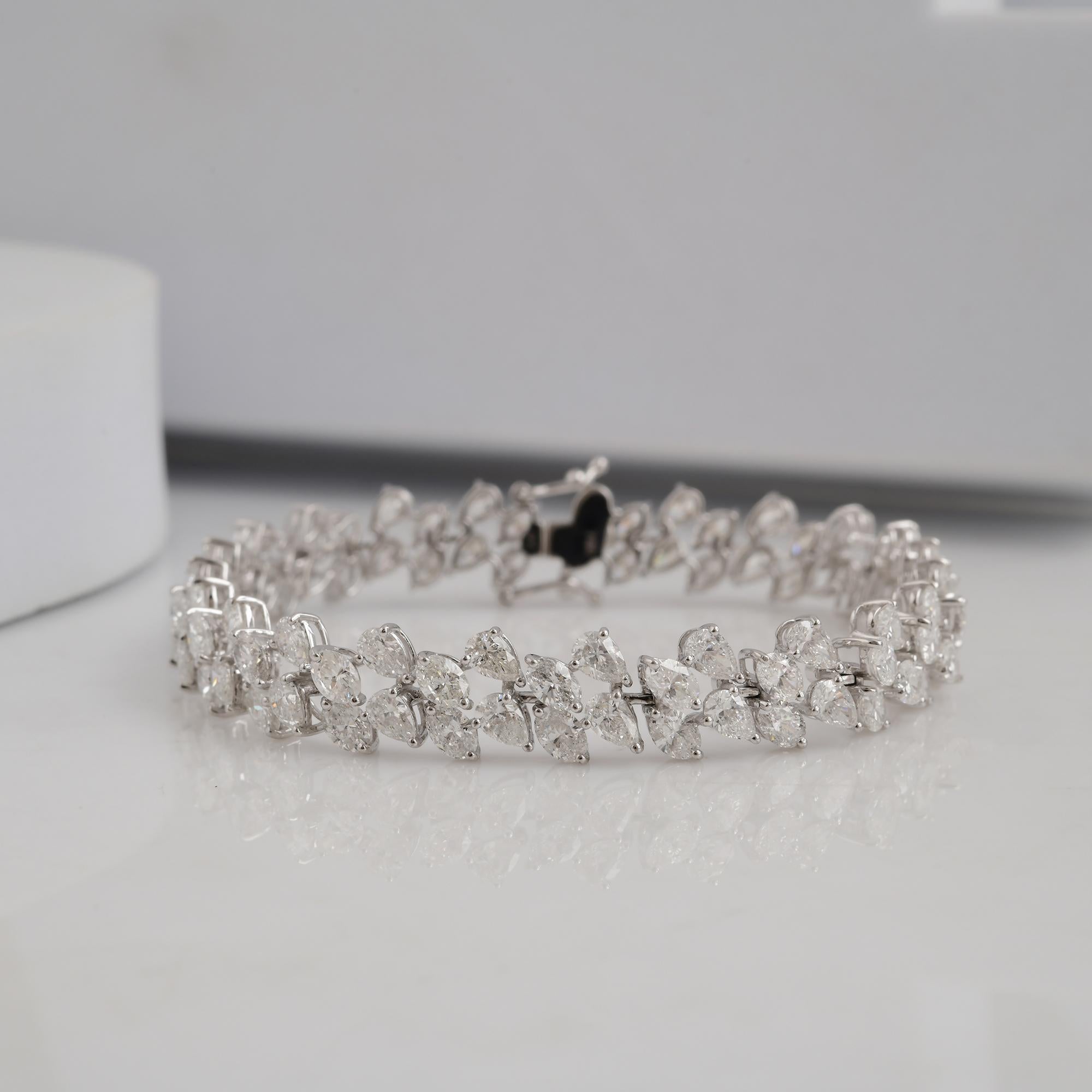 Exquisita pulsera de tenis con racimo de diamantes de talla mixta de 15,51 qt y oro blanco de 18 quilates en venta 1