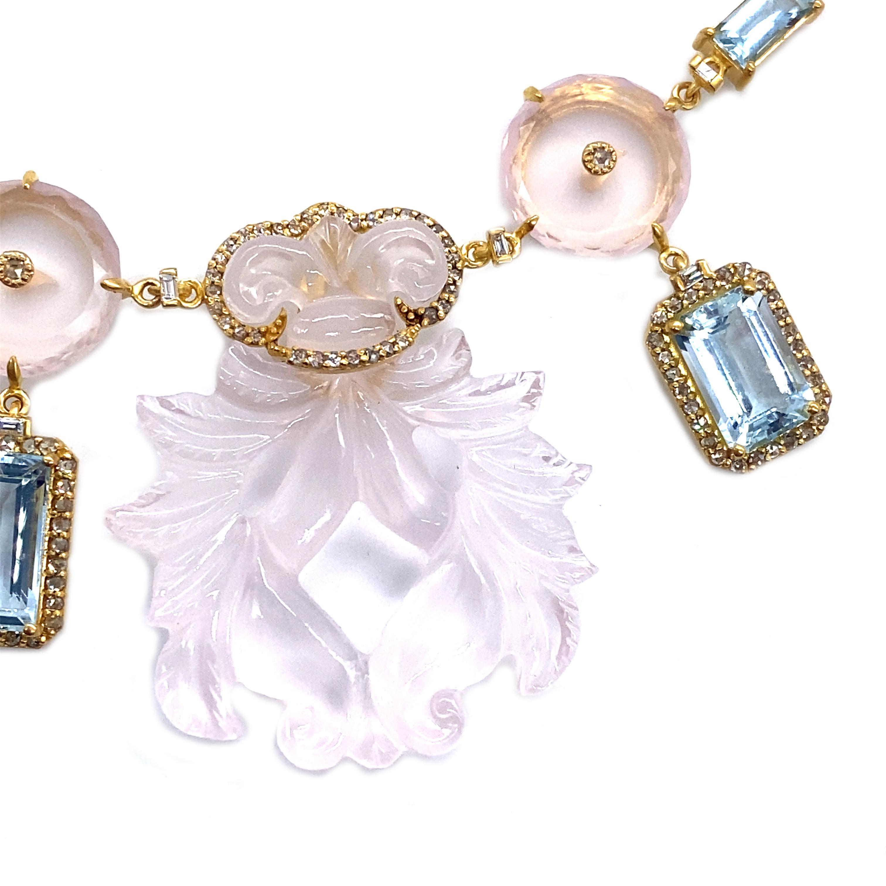 Contemporary Exquisite 161.53 Carat Rose Quartz Necklace Set in 20 Karat Yellow Gold For Sale