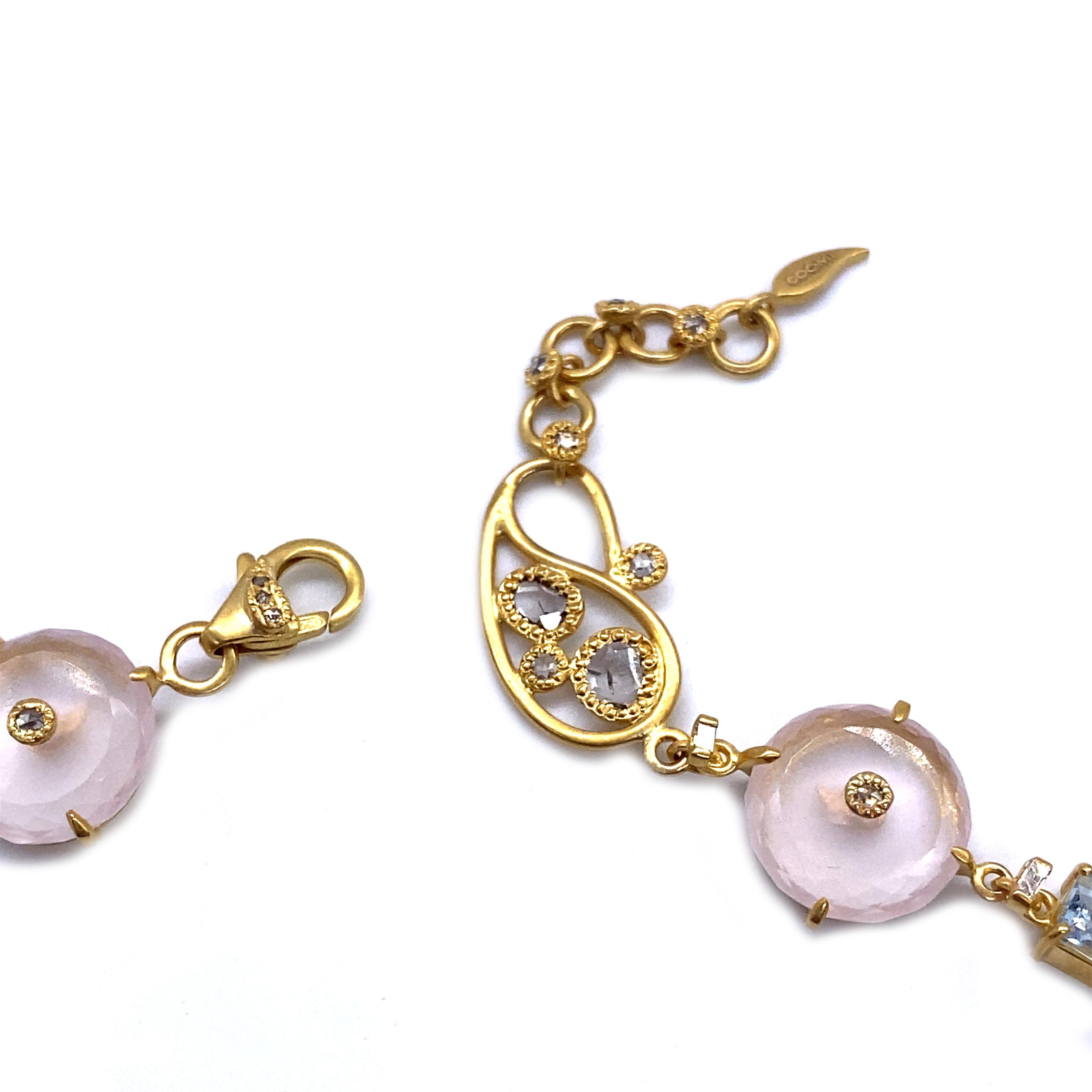 Women's Exquisite 161.53 Carat Rose Quartz Necklace Set in 20 Karat Yellow Gold For Sale