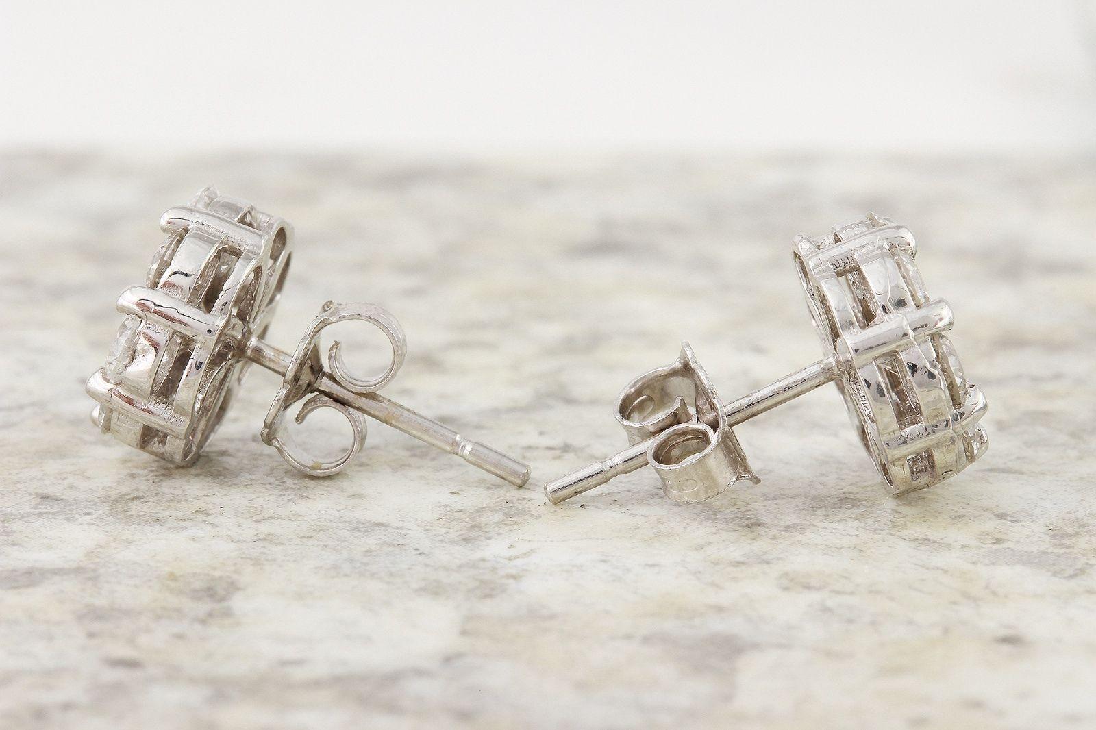 Boucles d'oreilles exquises en or blanc massif 14 carats avec diamants naturels VS de 1,65 carat Neuf - En vente à Los Angeles, CA