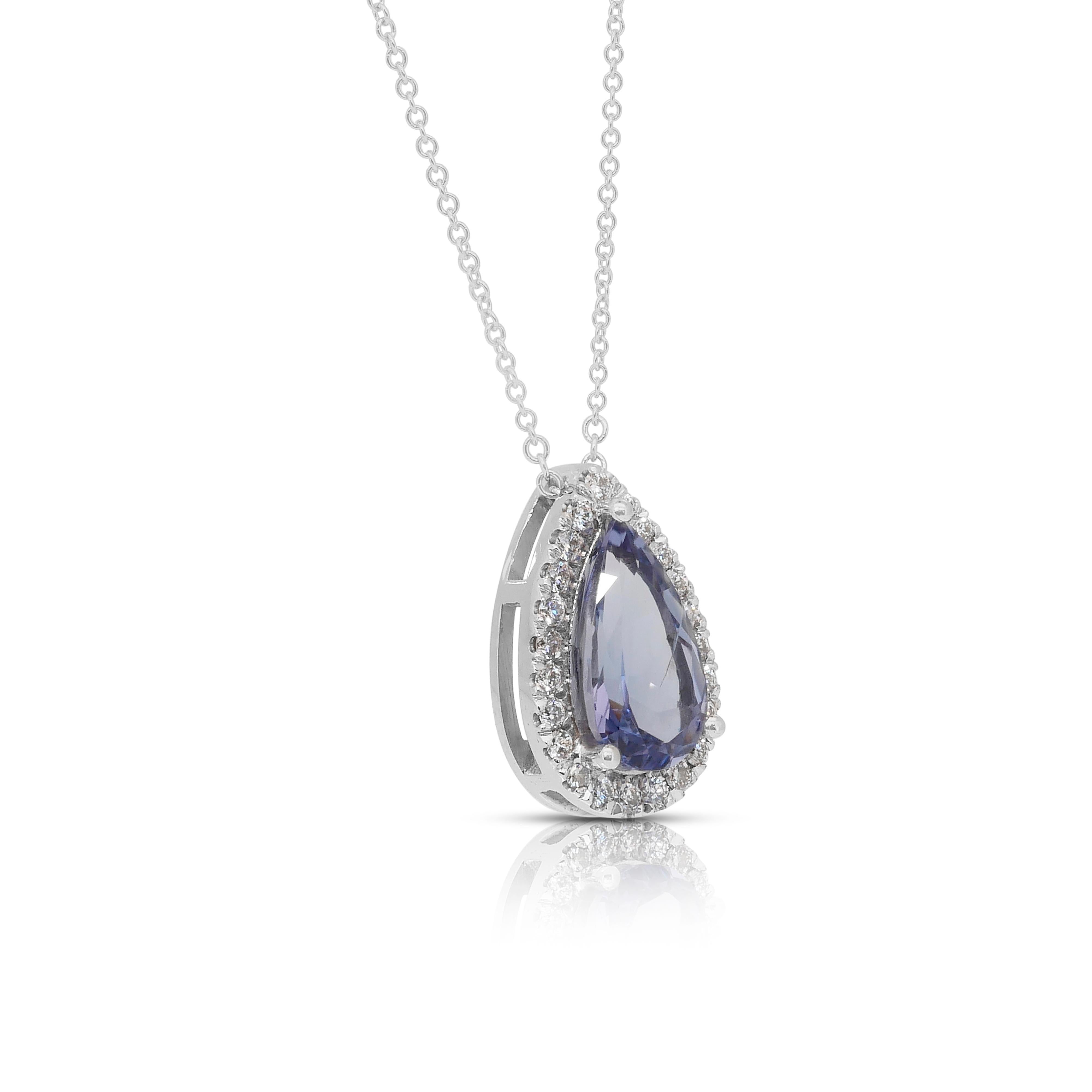 Exquisito collar de tanzanita y diamantes de 1,74 ct con colgante halo Corte pera en venta