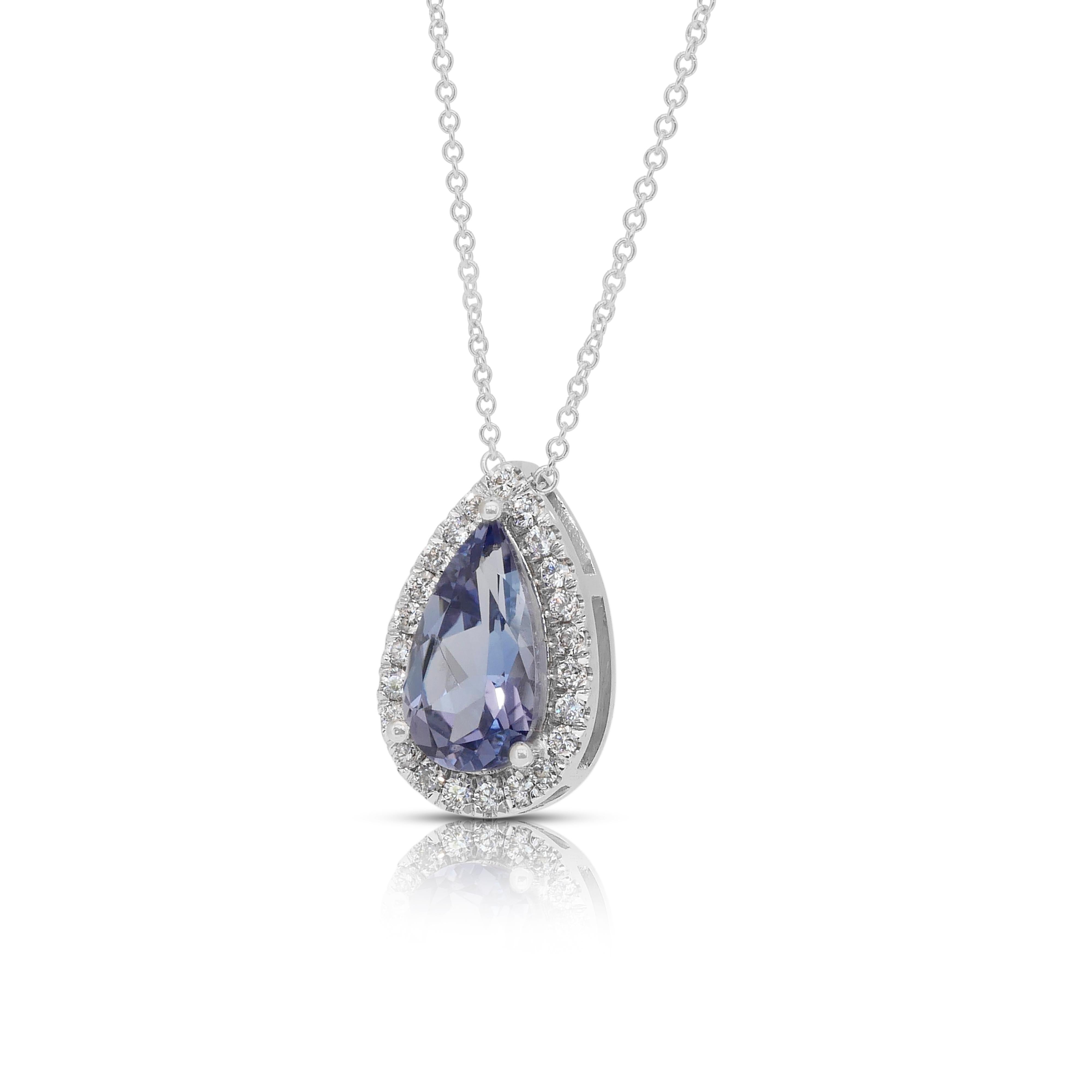 Exquisito collar de tanzanita y diamantes de 1,74 ct con colgante halo en Nuevo estado para la venta en רמת גן, IL