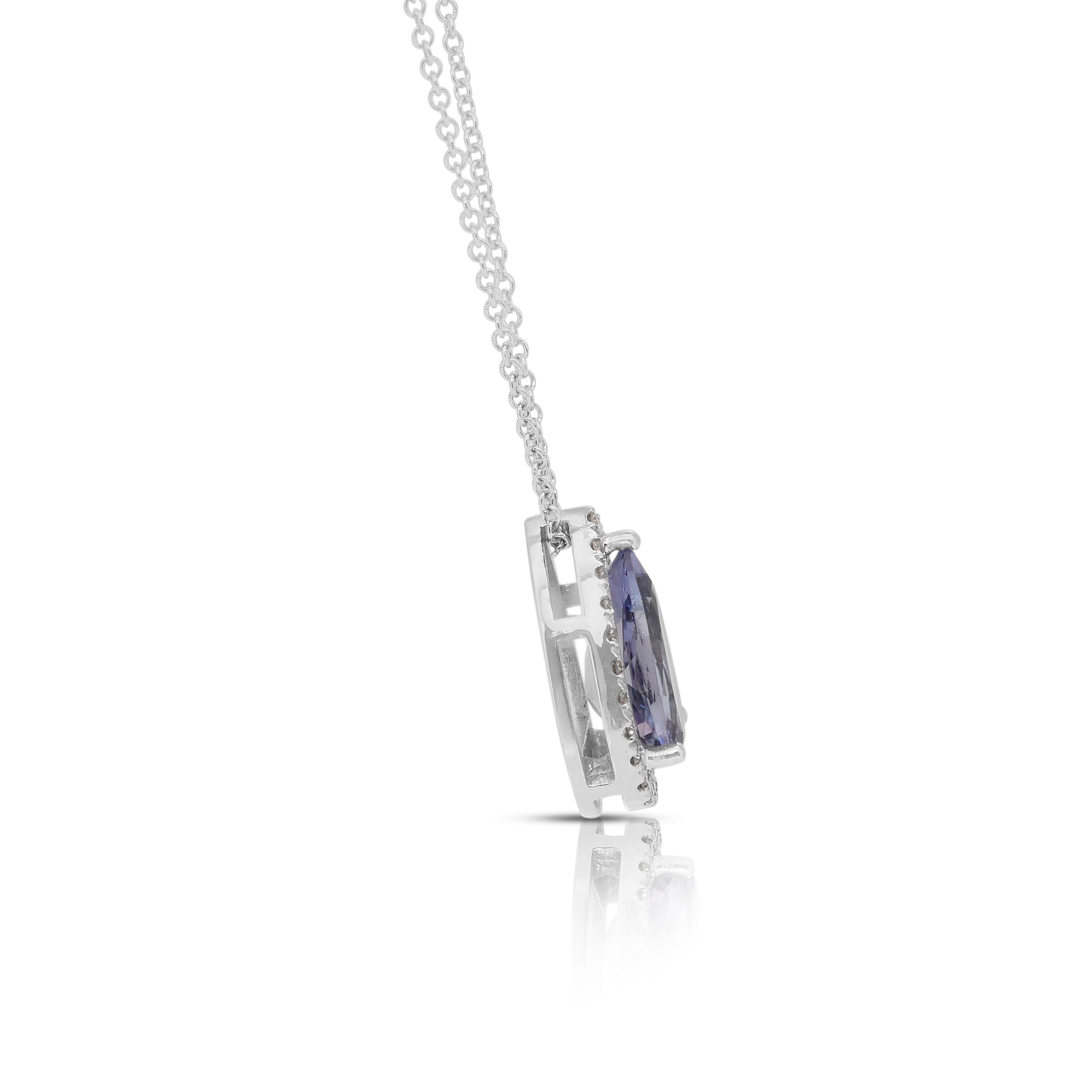 Exquisito collar de tanzanita y diamantes de 1,74 ct con colgante halo en venta 2