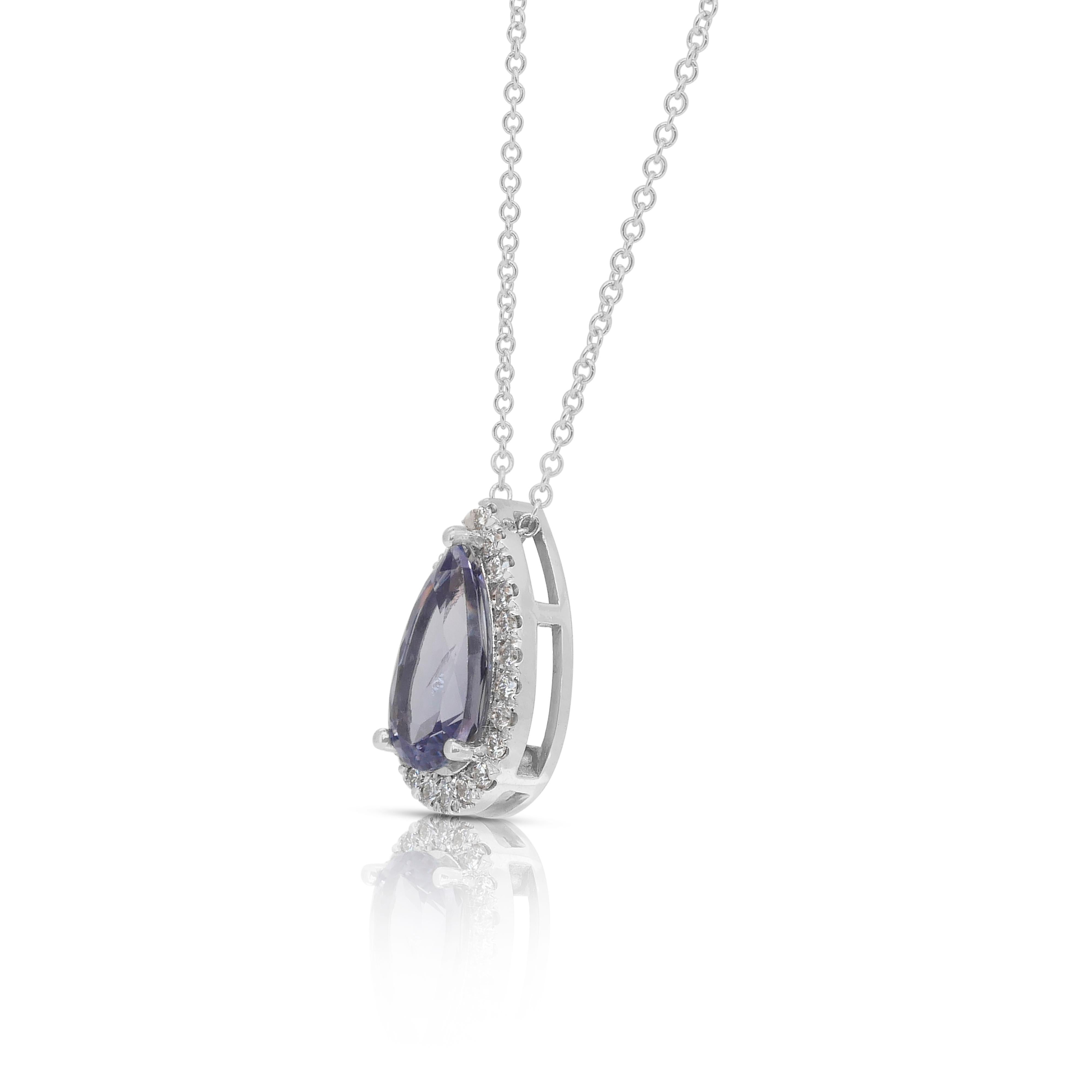 Exquisito collar de tanzanita y diamantes de 1,74 ct con colgante halo en venta 3
