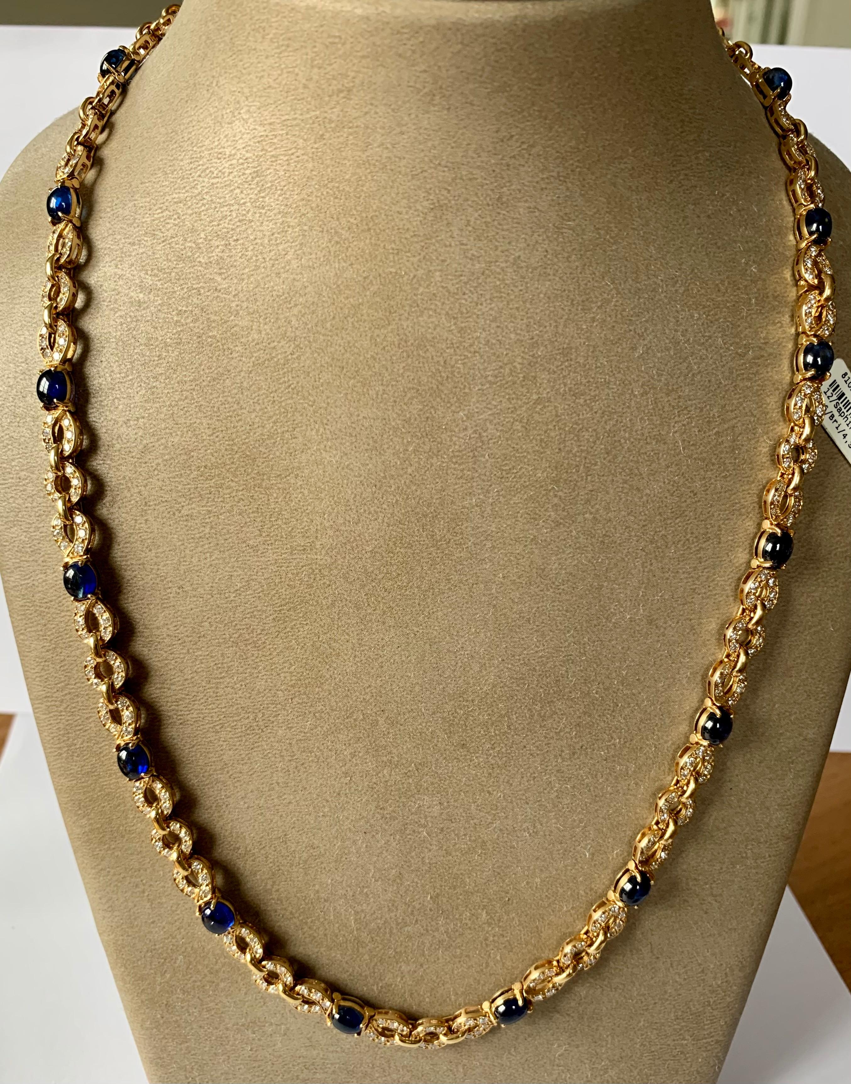 A classic 18 K yellow Gold Necklace signed Cartier, serial number 40446. The necklace can be worn long, length 56 cm or in a shorter version with the length of 38 cm and and a bracelet with the length of 18 cm. set w ith 18 fine Sapphire Cabochons