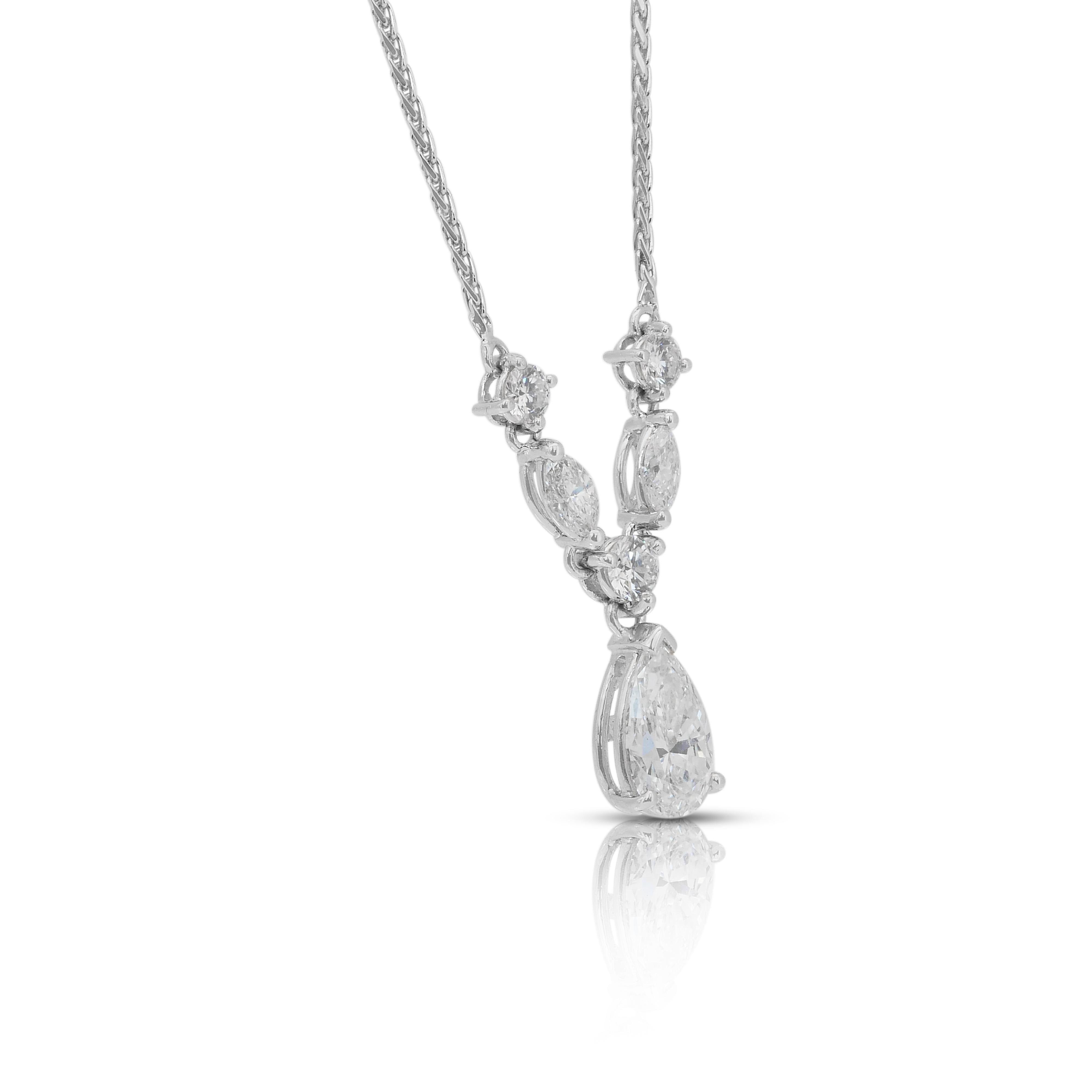 Magnifique collier avec pendentif en or blanc 18 carats et diamants 1,86 carat Pour femmes en vente