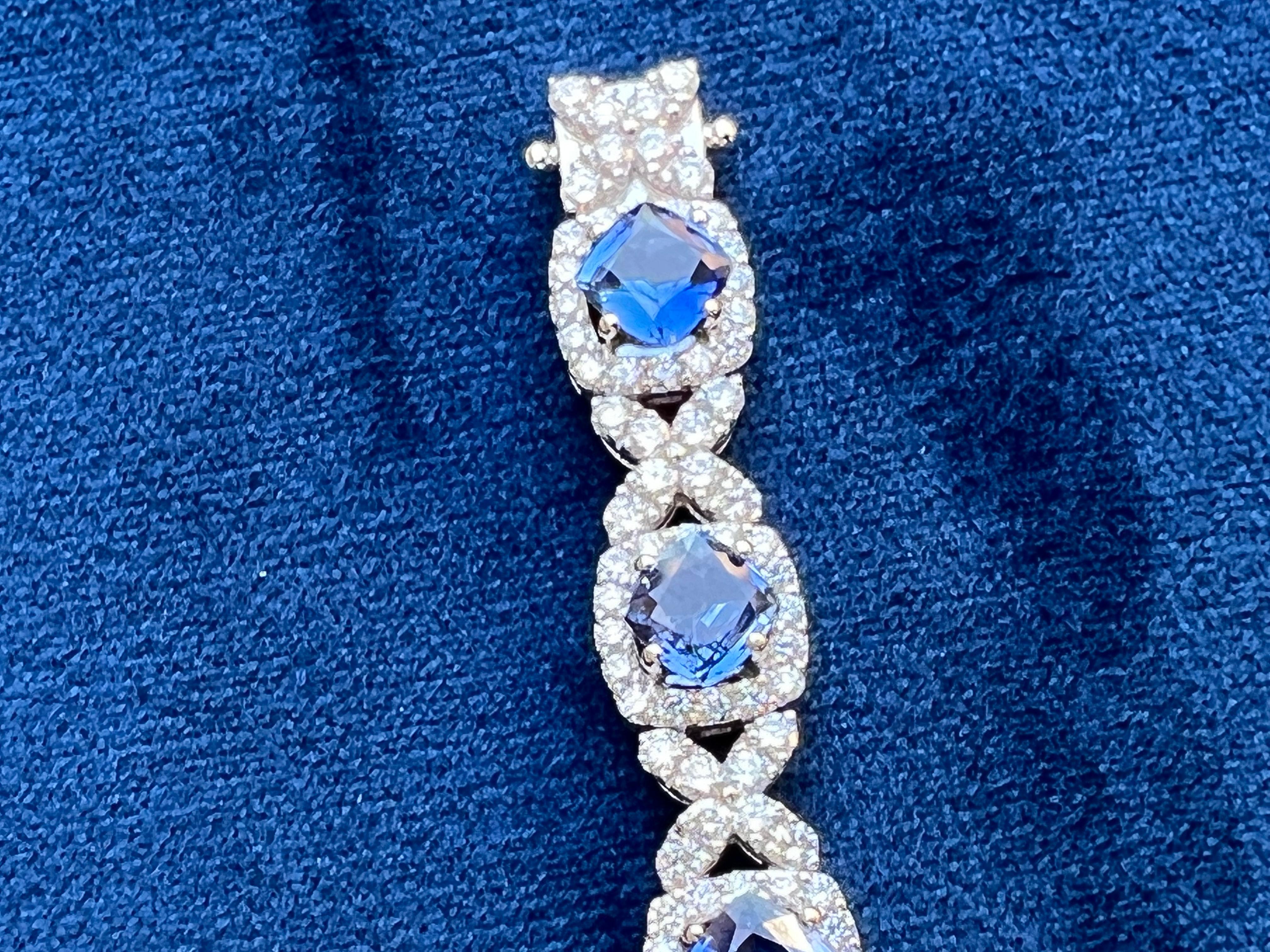 Exquisite 18.78 Carat Ceylon Sapphire and Diamond 18 Karat Gold Tennis Bracelet  4