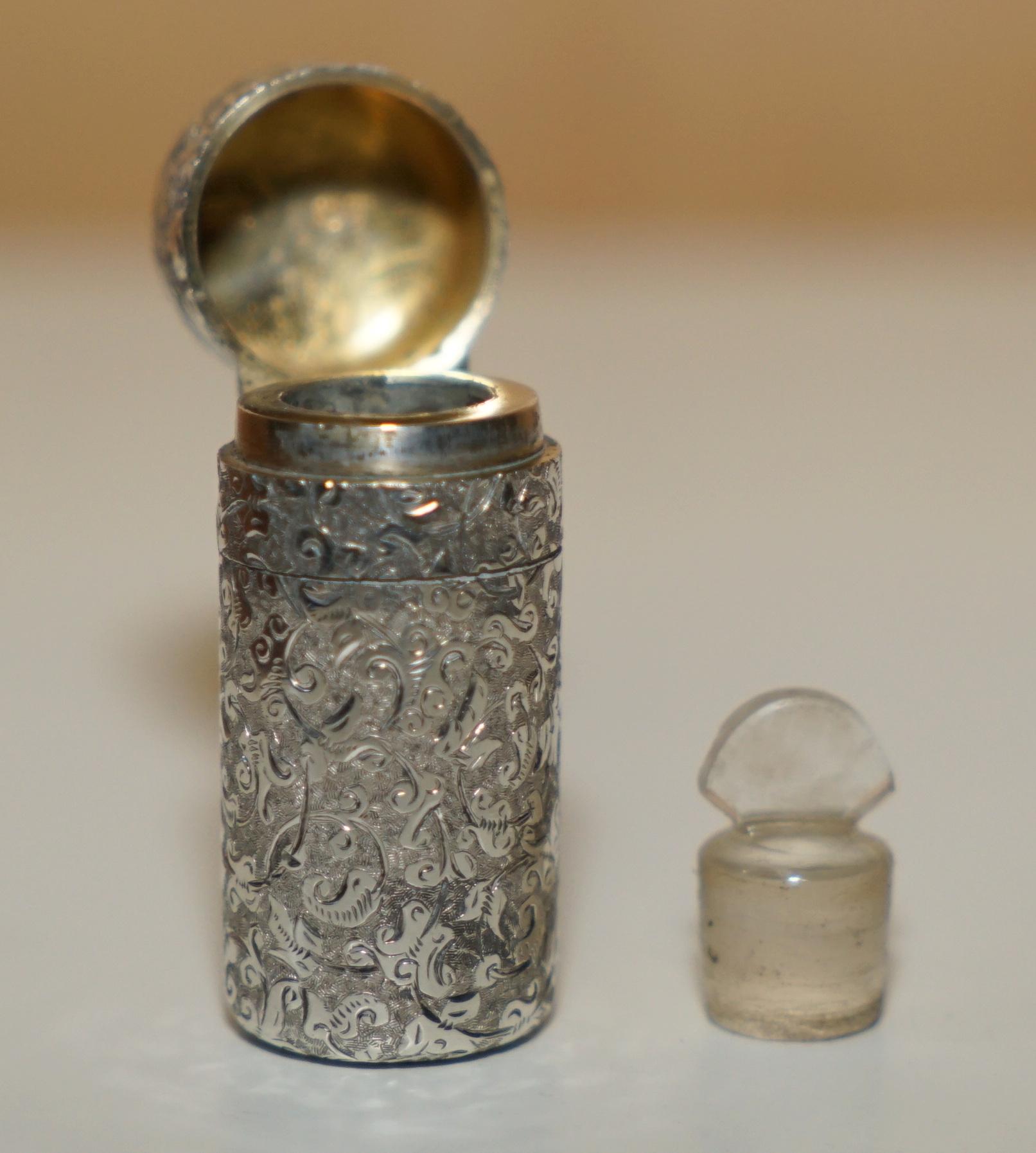 ESQUISITA BOTTIGLIA DI PROFUMO VITTORIANA 1881 HALLMARKED STERLING SAMPSON MORDAN in vendita 3