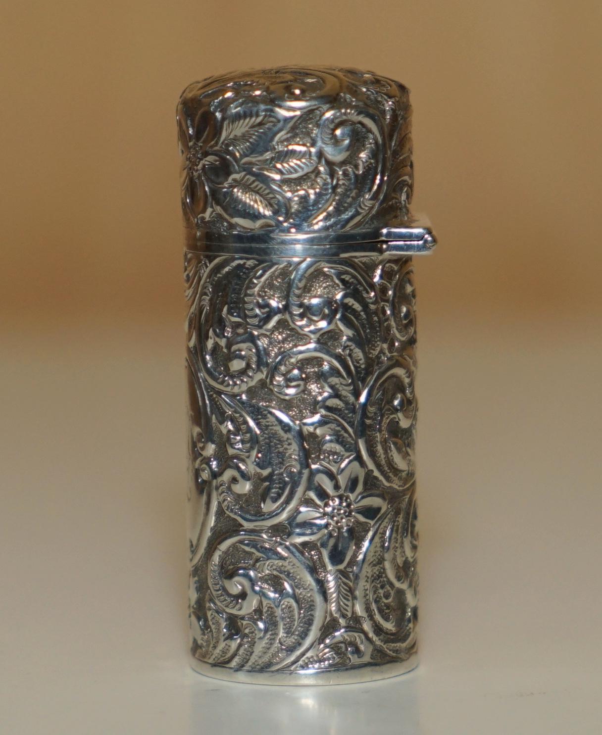 Victorian EXQUISITE 1891 HALLMARKED STERLING SILVER REPOUSSE VICTORiAN SCENT BOTTLE