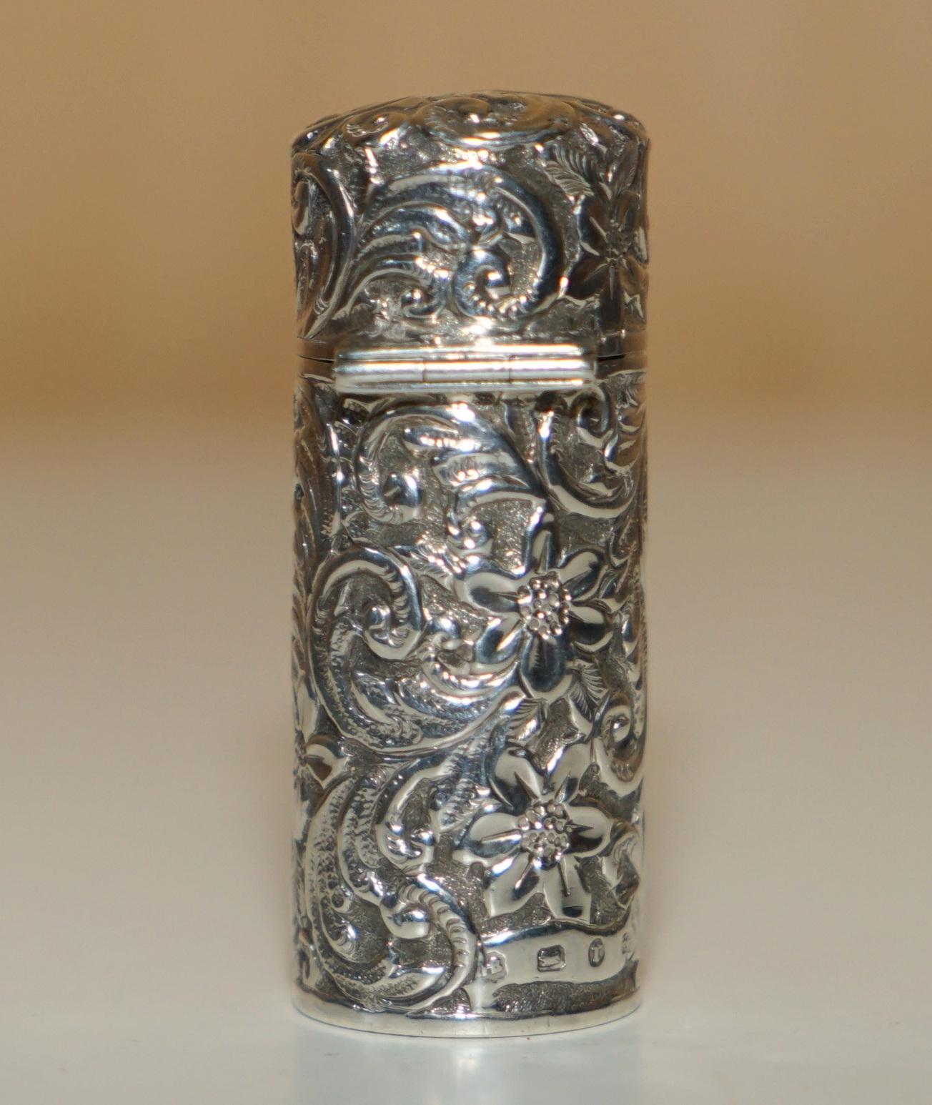 Women's or Men's EXQUISITE 1891 HALLMARKED STERLING SILVER REPOUSSE VICTORiAN SCENT BOTTLE