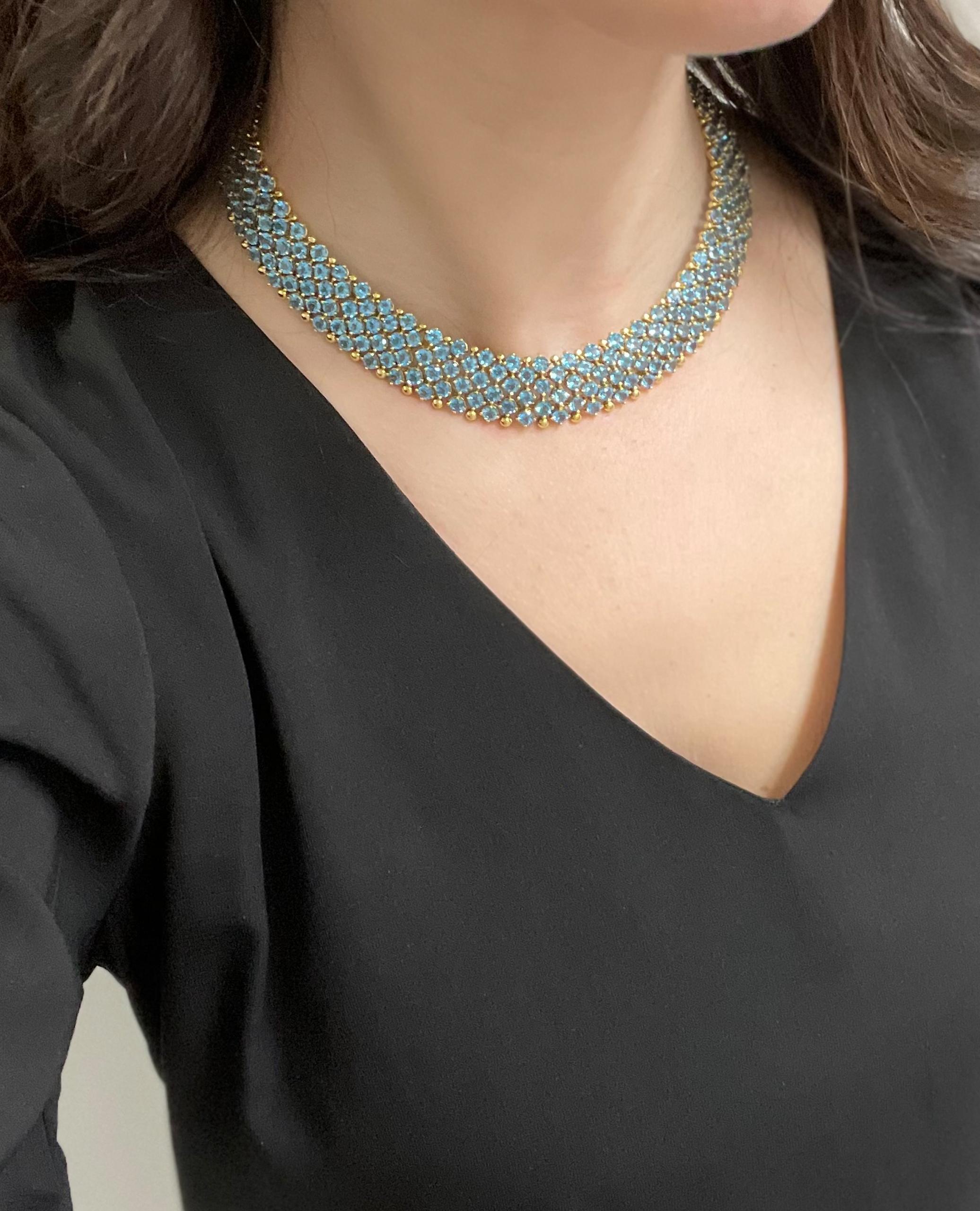 Exquisite 18k Collar Necklace with Blue Topaz For Sale 1