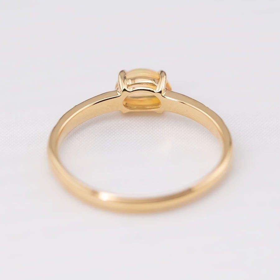 Taglio brillante Squisito anello di fidanzamento in oro 18 carati con diamanti opale di fuoco messicana in vendita