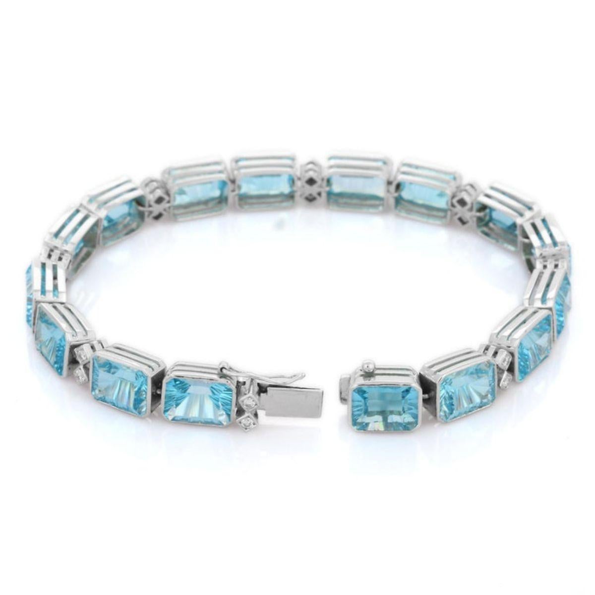 Women's Exquisite 18k White Gold Diamond and Fine Cut 40Carat Blue Topaz Tennis Bracelet For Sale