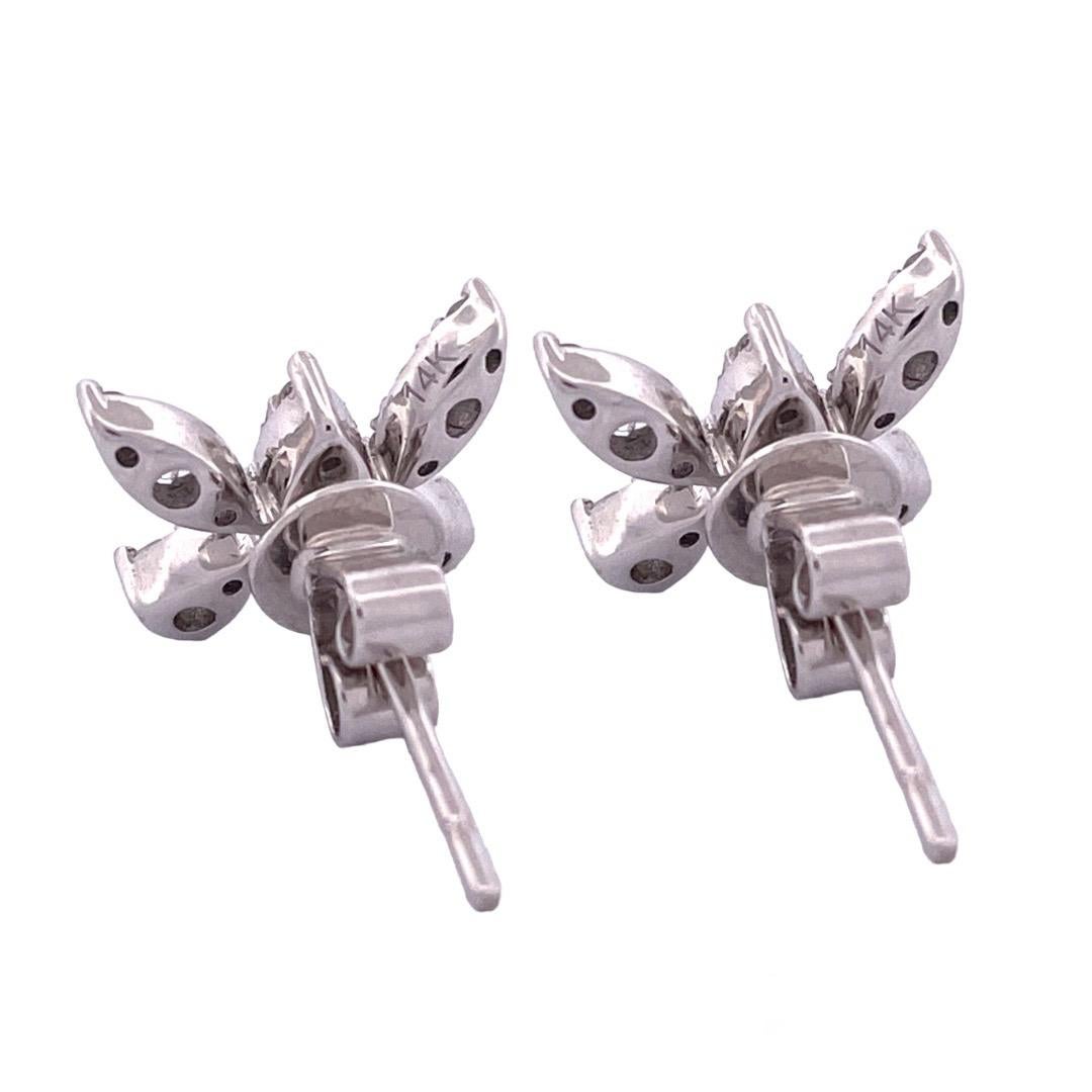 Round Cut Exquisite 18k White Gold Diamond Butterfly Earrings For Sale
