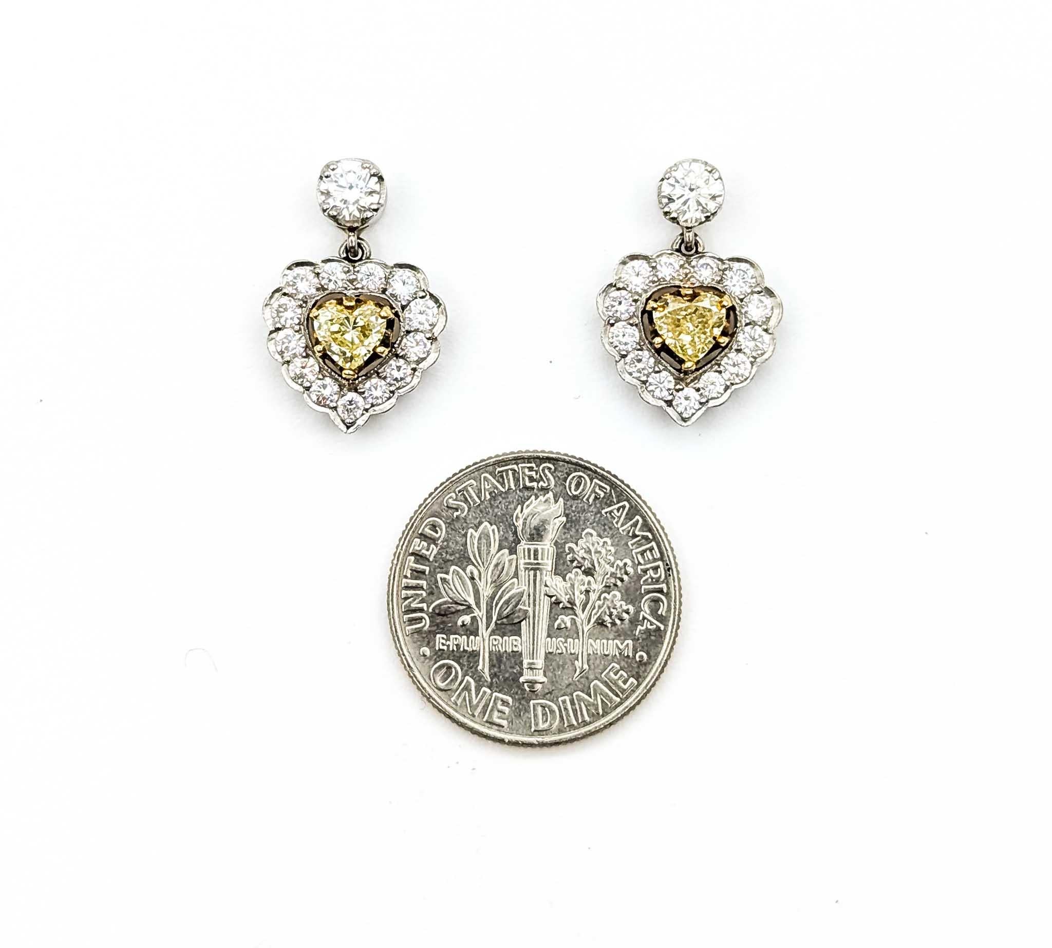 Exquisitos Pendientes Colgantes Corazón de Diamantes de Oro Blanco de 18k en venta 1