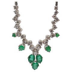 Antique Exquisite 18k White Gold Necklace emeralds and diamonds
