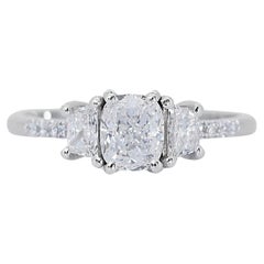 Exquisite 18k White Gold Ring with 1.34 carat Natural Diamond