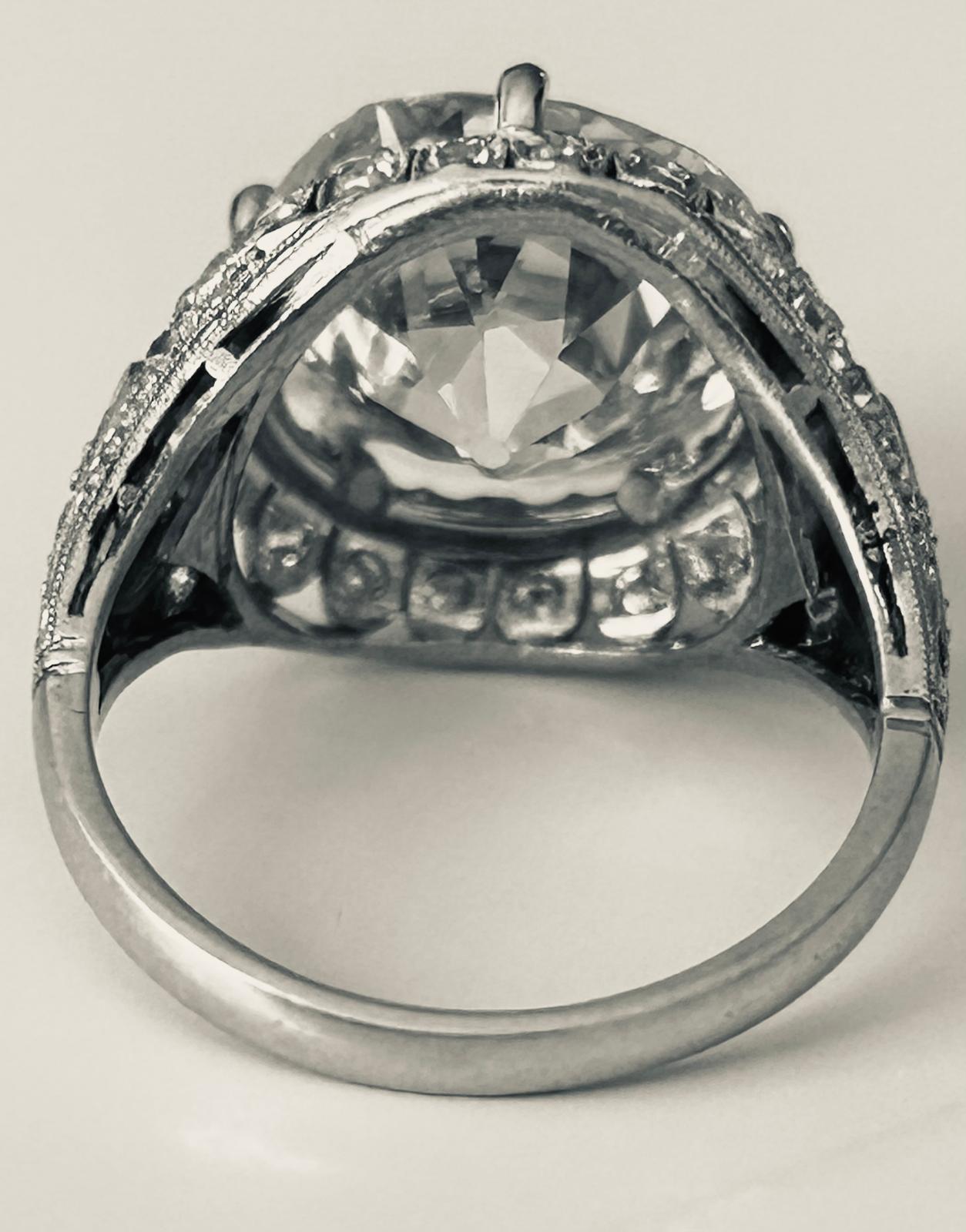 Women's or Men's Exquisite 18K White Gold Ring with Old European Cut Diamond For Sale