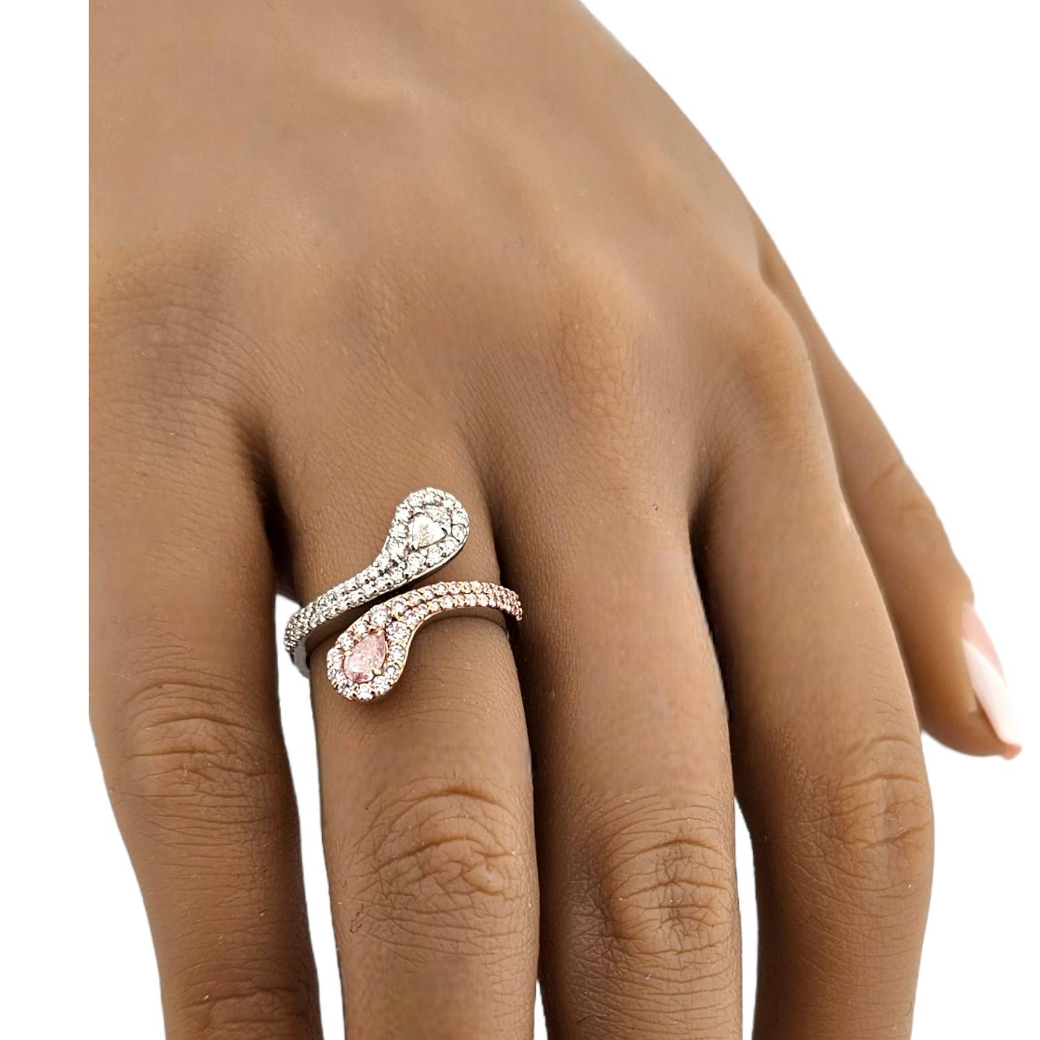 Pear Cut Exquisite 18K White Gold Split Snake Natural Diamond Ring For Sale