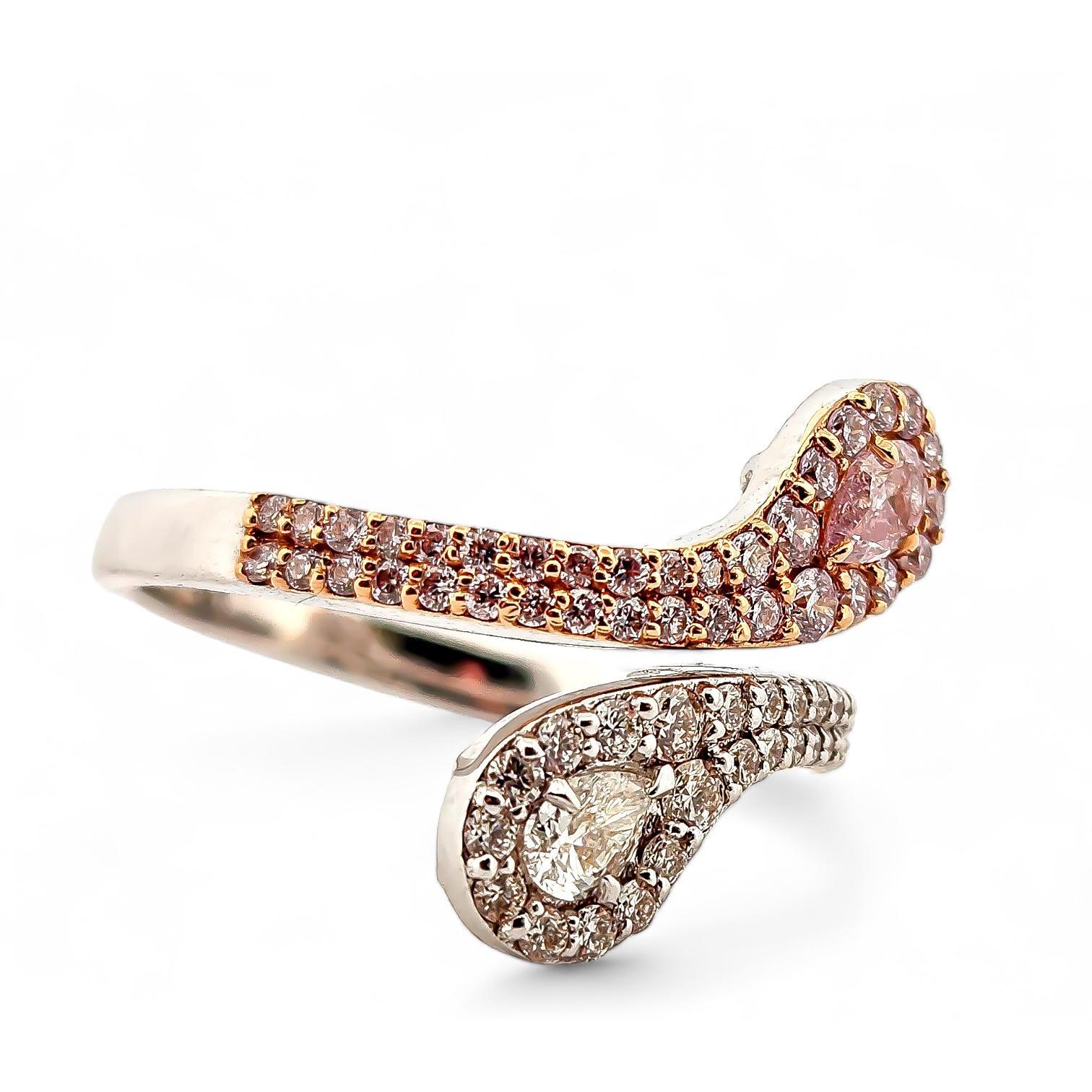 Women's or Men's Exquisite 18K White Gold Split Snake Natural Diamond Ring For Sale