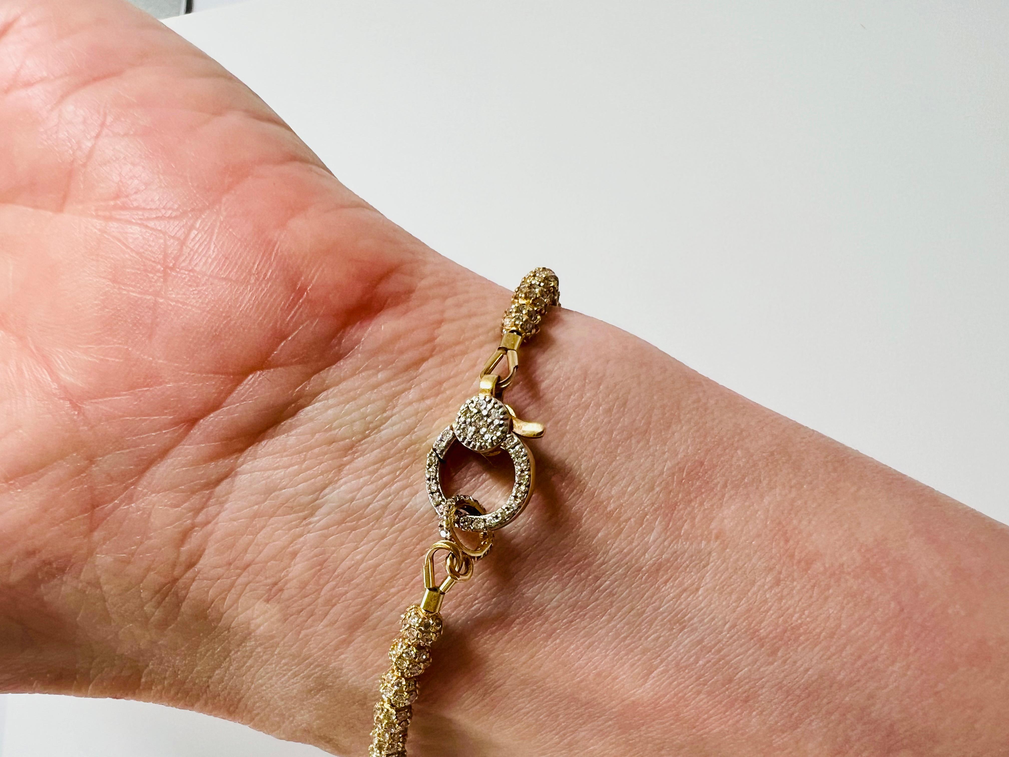 Exquisite 18 Karat Gelbgold, 6,5 Karat Diamant-Tennisarmband im Angebot 4