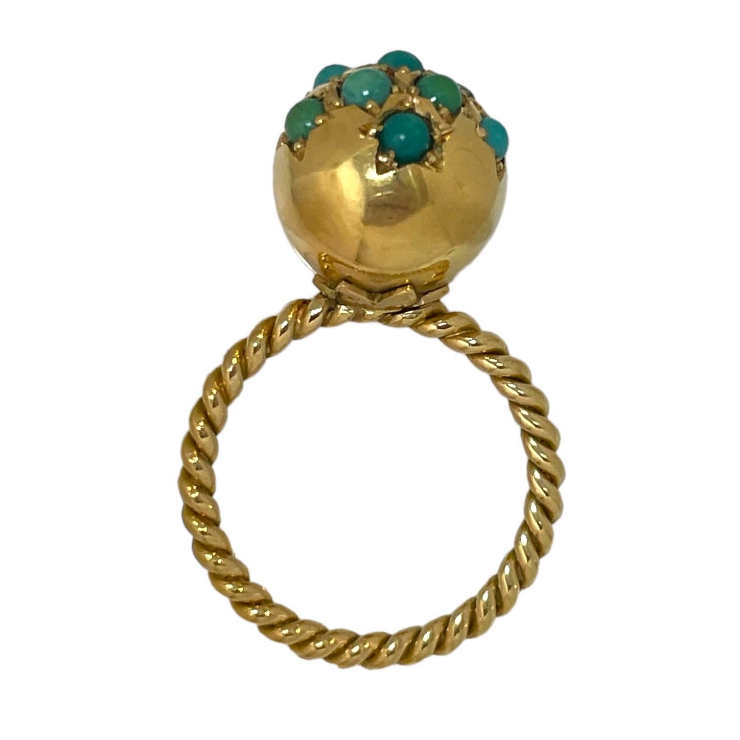 Modern Exquisite 18K Yellow Gold Ball Turquoise Ring with Rope Band Design For Sale