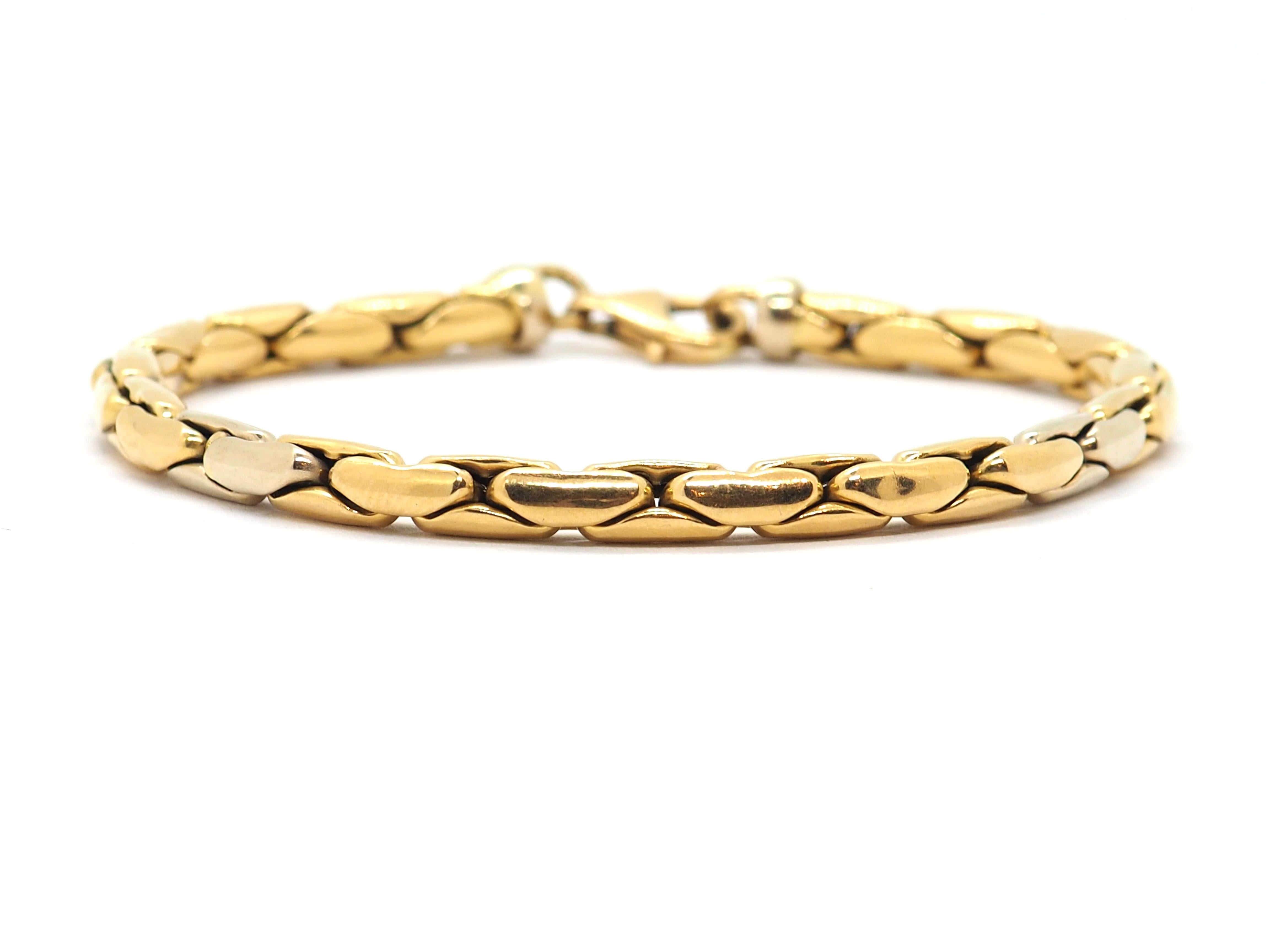Women's or Men's Retro Chain Bracelet 18 Karat Yellow and White Gold For Sale
